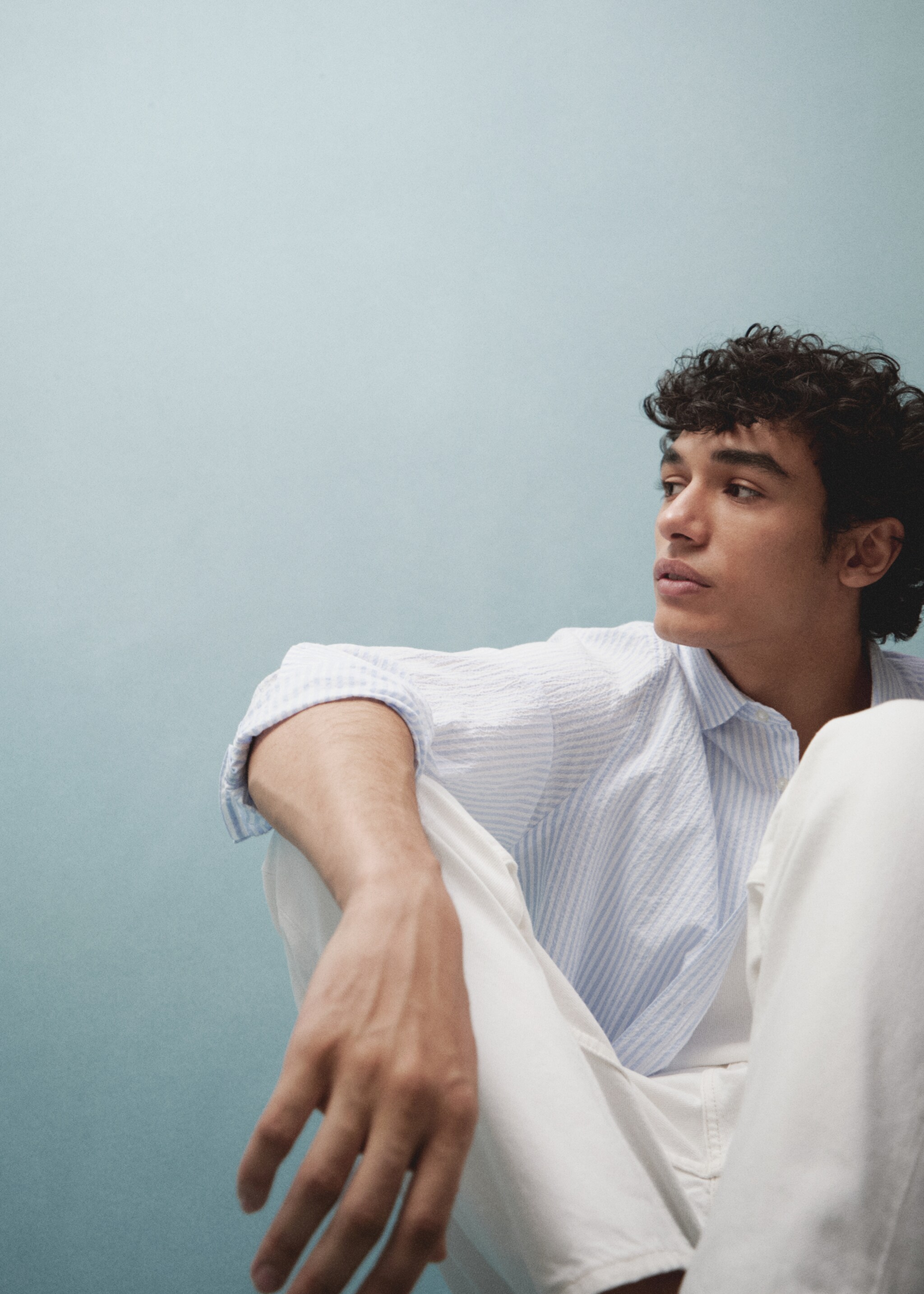 Classic-fit seersucker cotton shirt - Details of the article 5