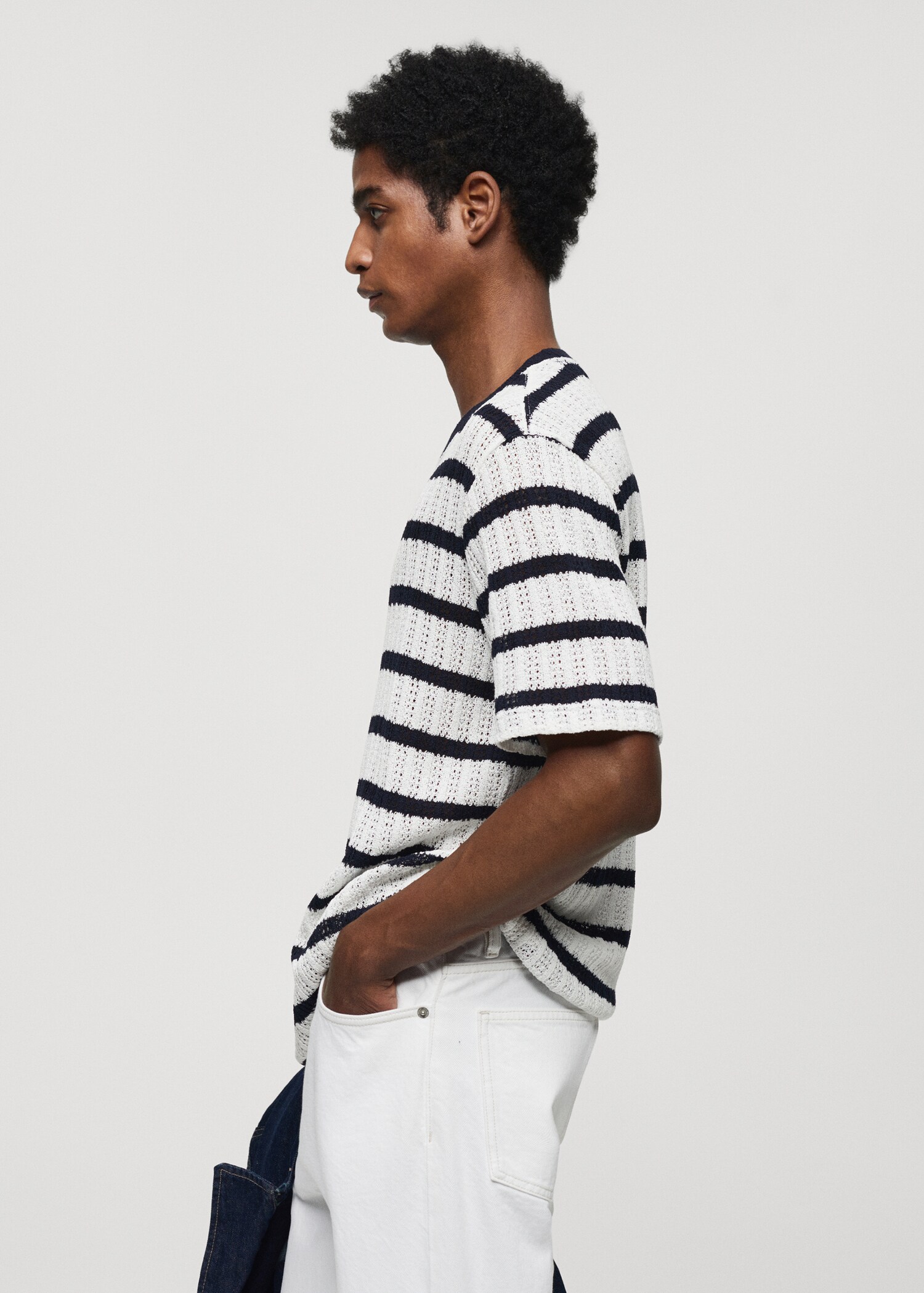 Regular-fit openwork striped t-shirt - Details of the article 2