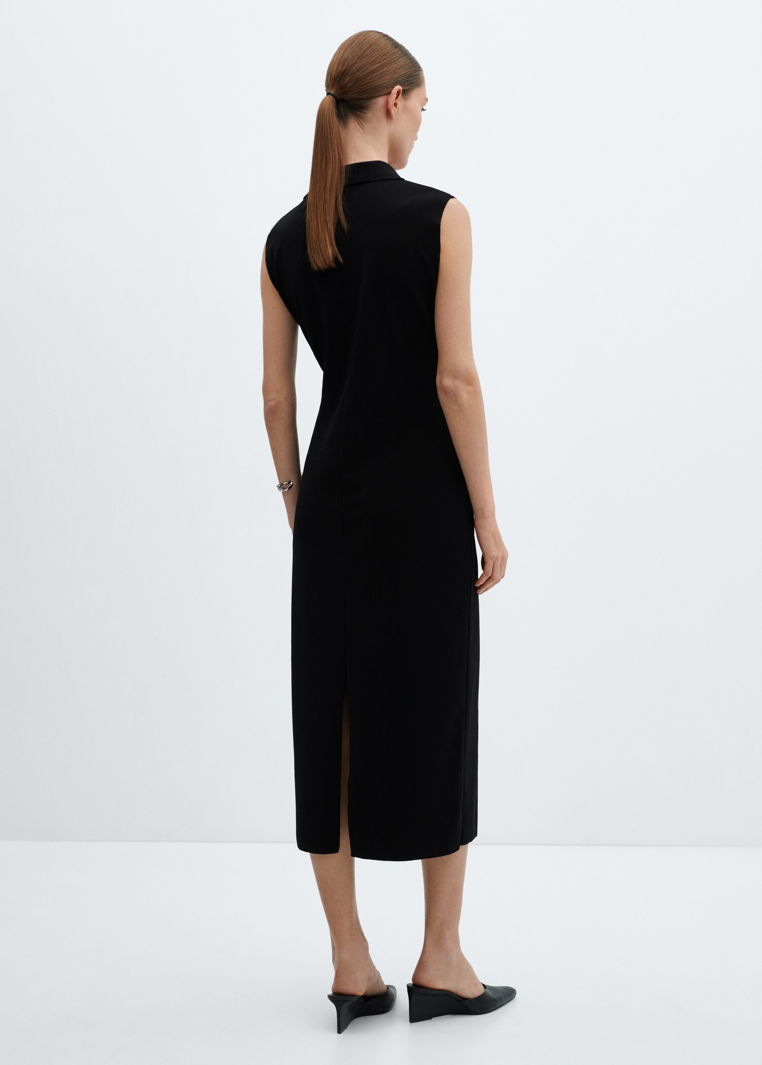 Zipper neck dress - Reverse of the article