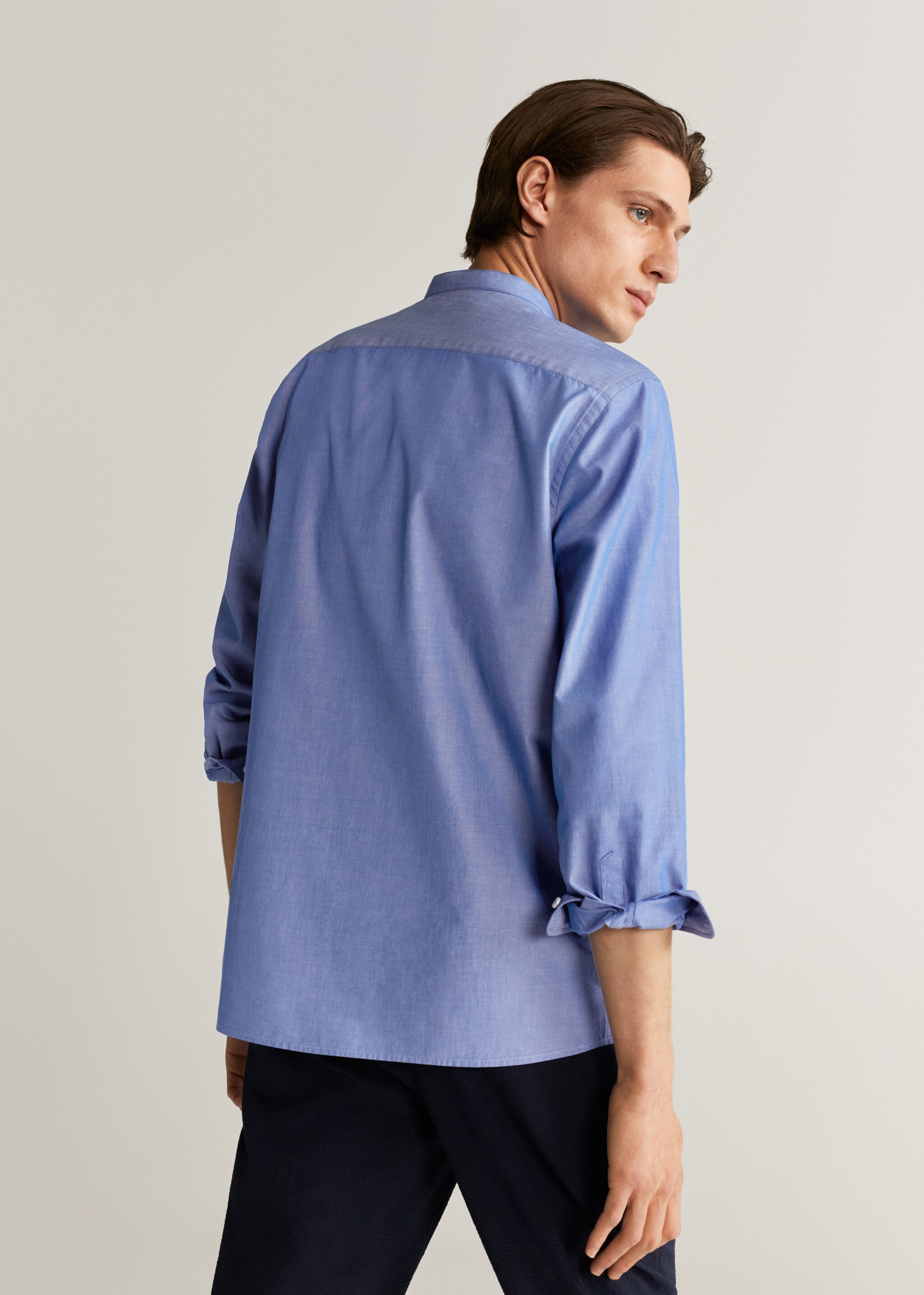 Camisa regular fit cuello mao - Reverso del artículo