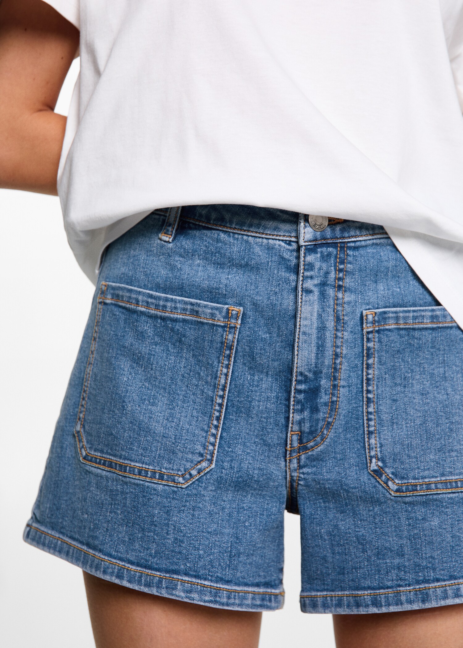 Jeans-Shorts mit Taschen - Detail des Artikels 6