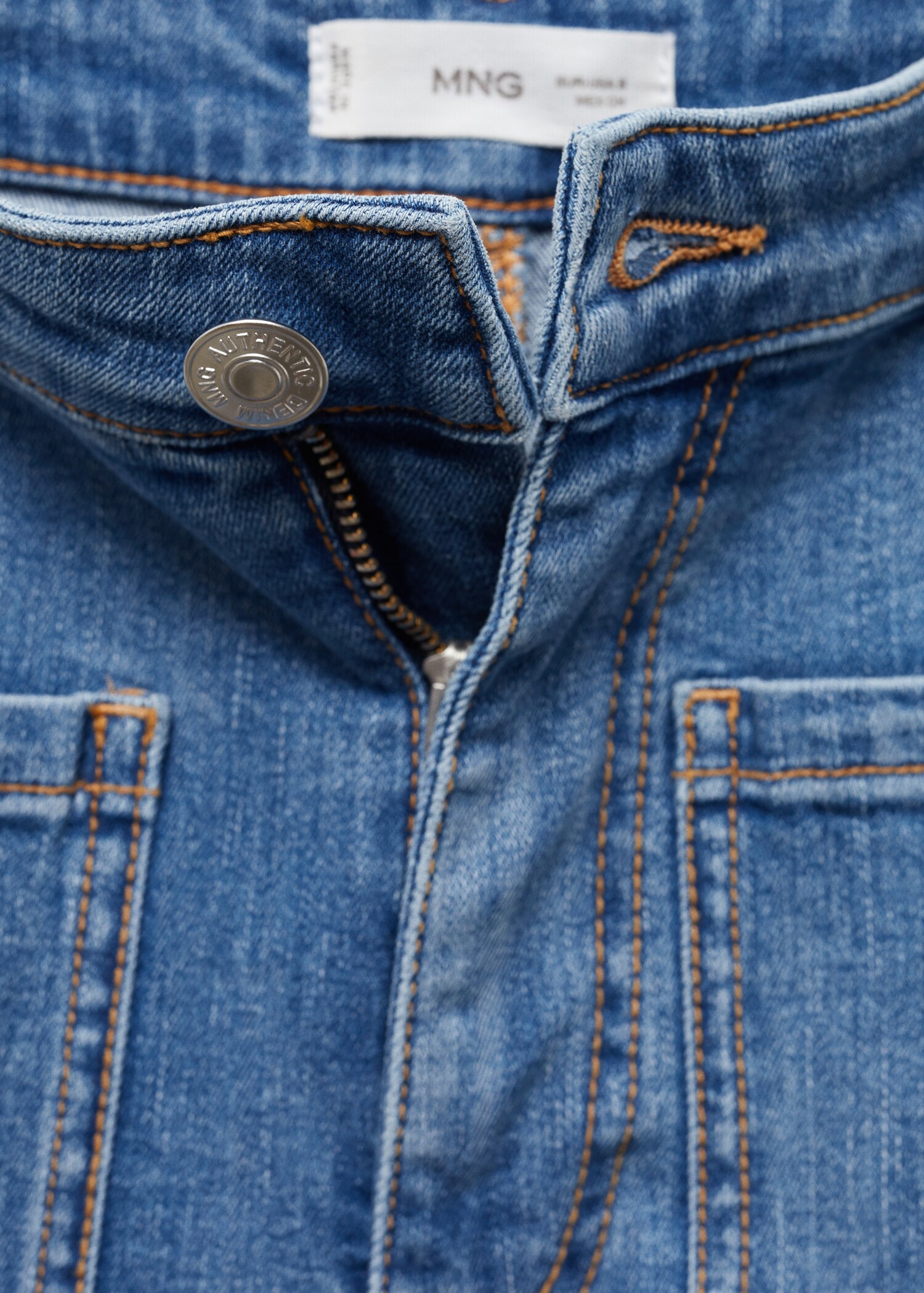 Jeans-Shorts mit Taschen - Detail des Artikels 8