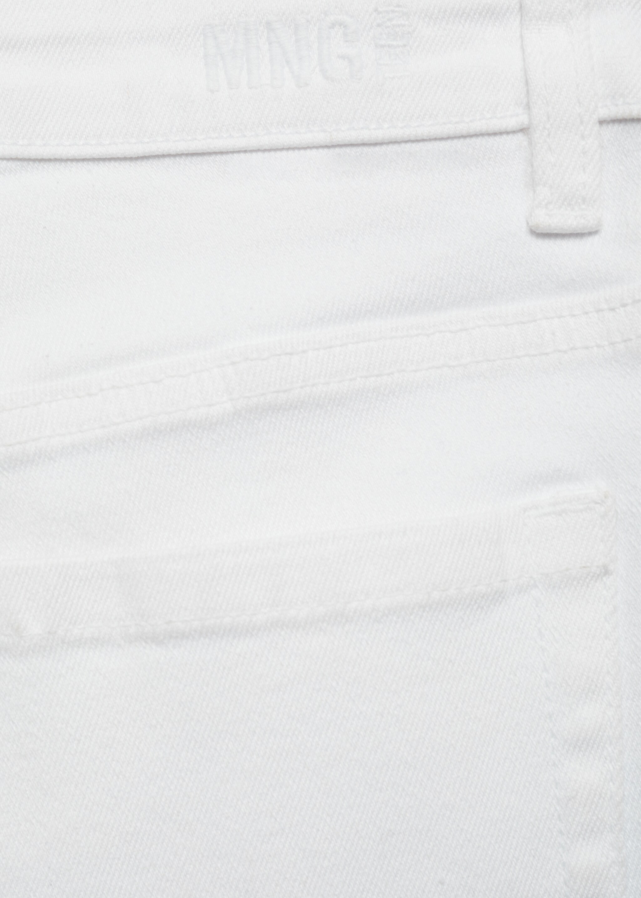Jeans-Shorts mit mittlerer Bundhöhe - Detail des Artikels 0