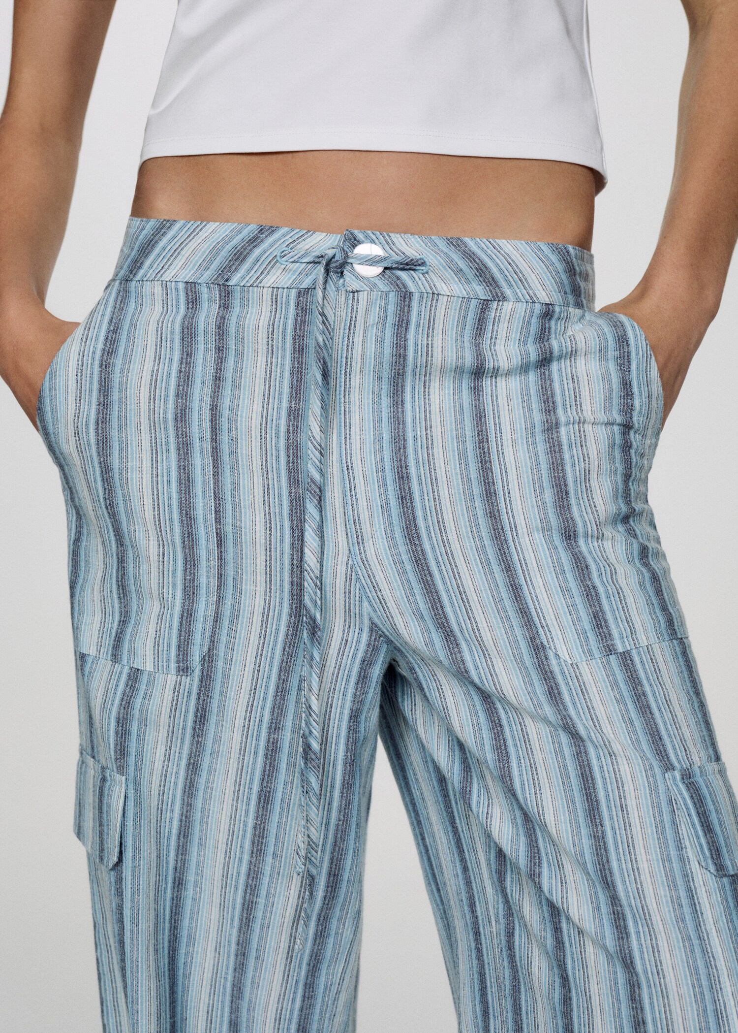 Striped trousers with cargo pockets - Medium plane