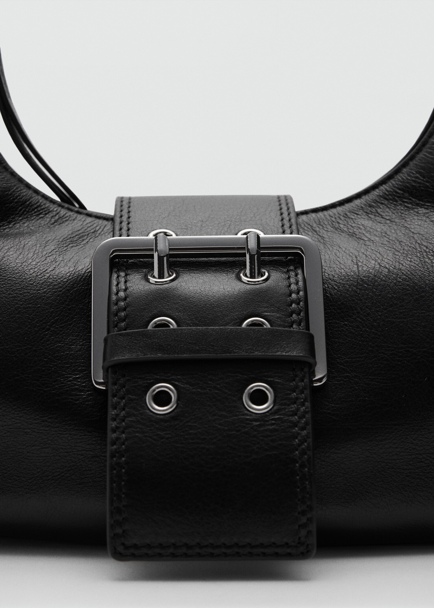 Ledertasche mit Cargo-Taschen - Detail des Artikels 2