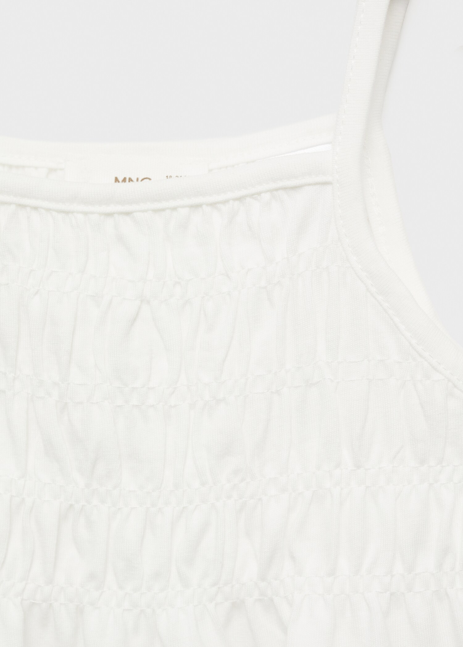 Kleid mit gerafften Details - Detail des Artikels 8