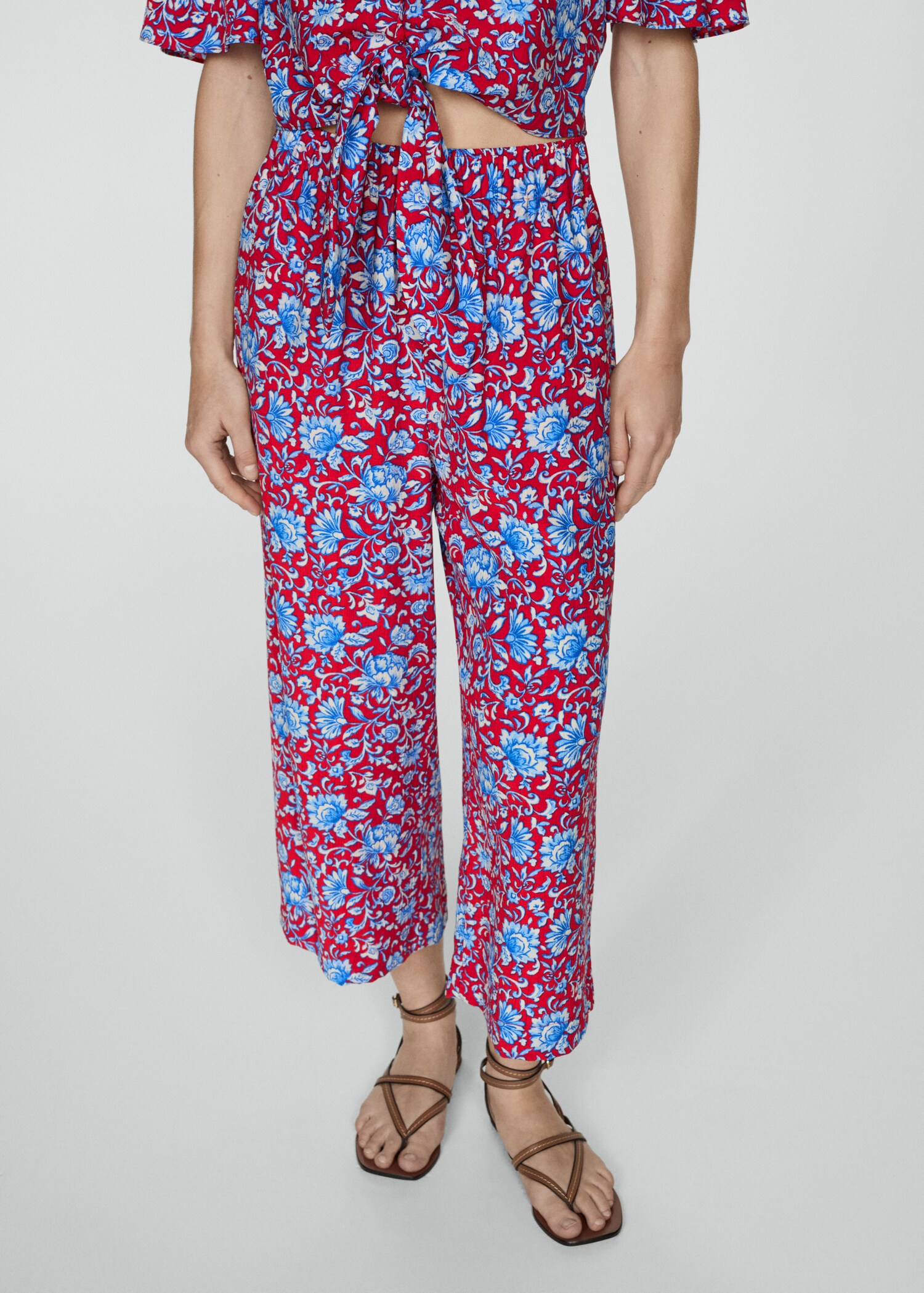 Culotte-Hose mit floralem Print - Mittlere Ansicht