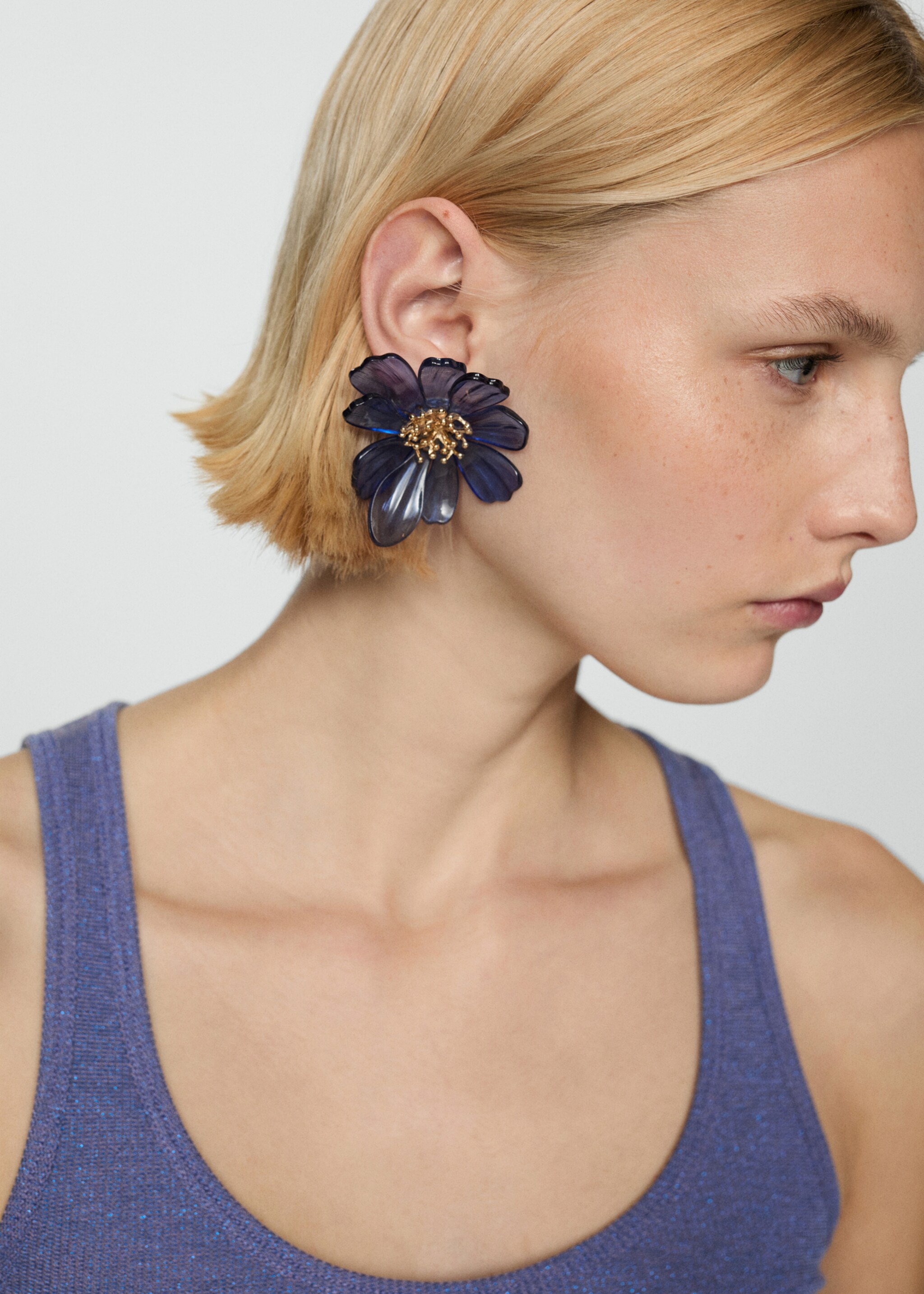 Strick-Top mit Lurex - Detail des Artikels 1, Blau. Ref: 67038648-00.