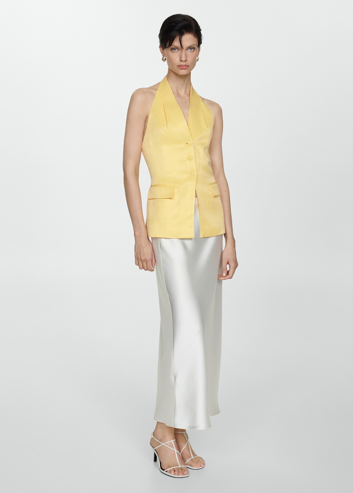 Halter-neck gilet with buttons - Details of the article 2