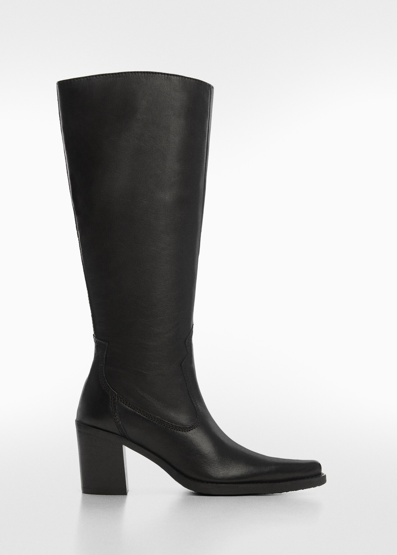 Hohe Lederstiefel mit Absatz - Artikel ohne Model