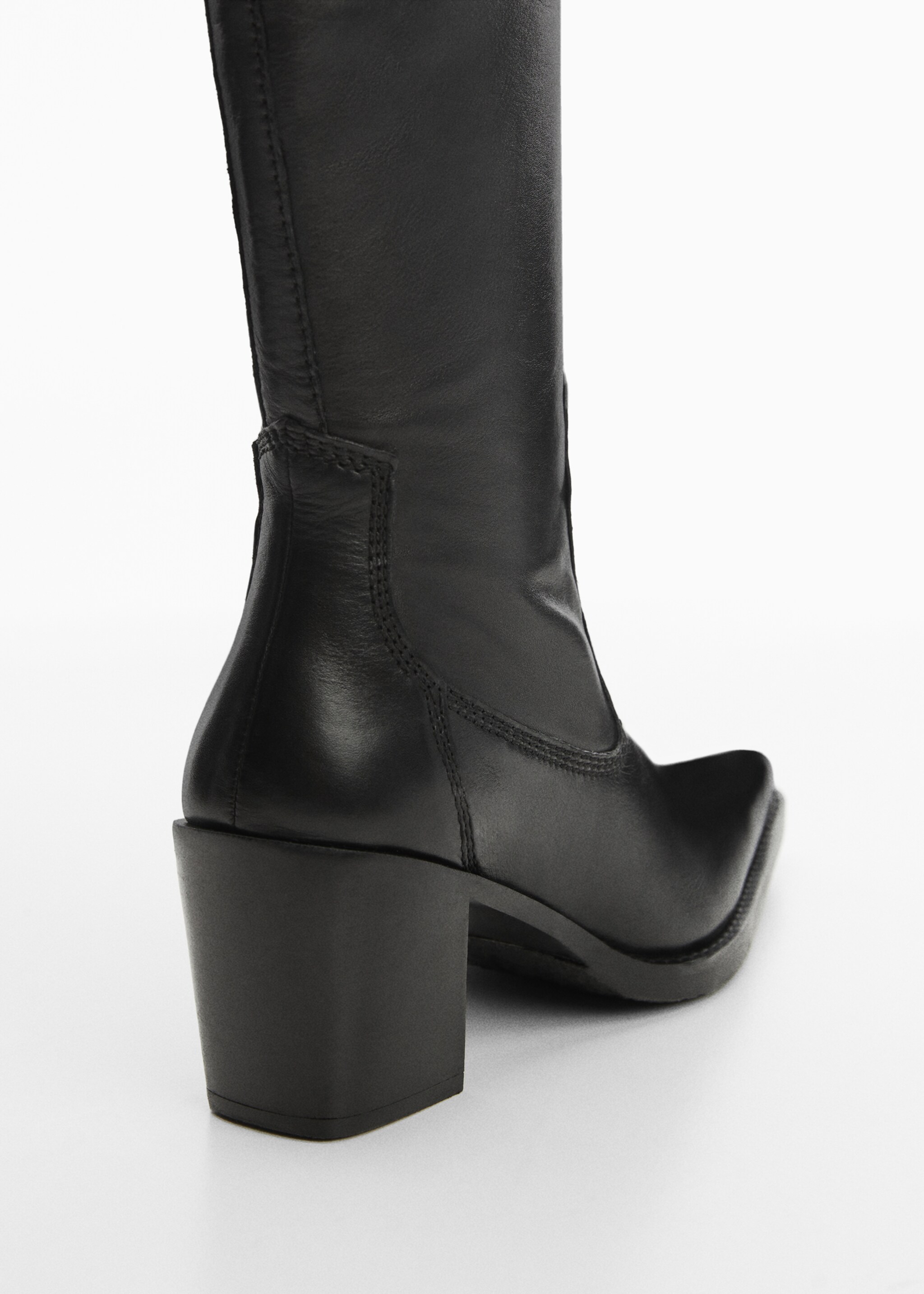 High heel leather boot - Details of the article 2, Black. Ref: 67040258-00.