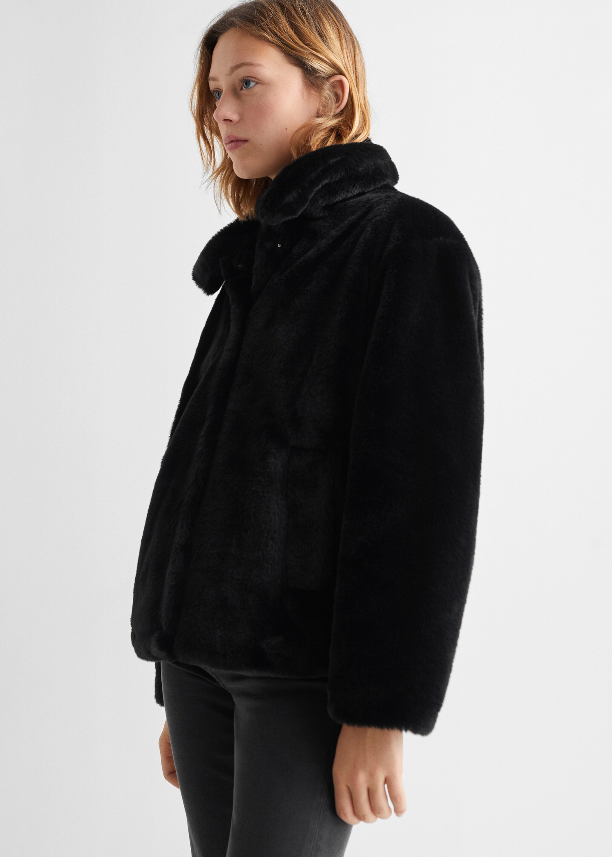 Manteau en imitation fourrure à revers - Détail de l'article 4