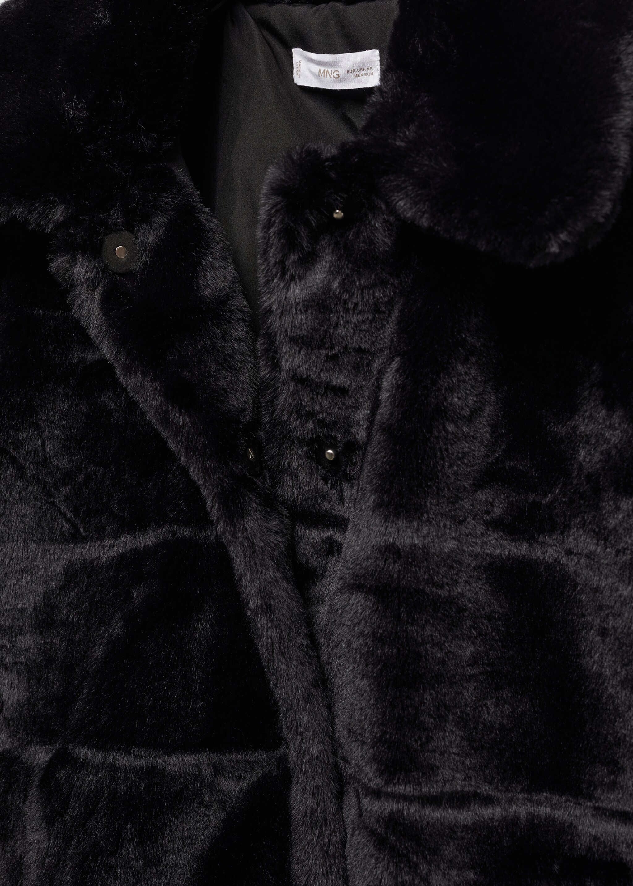 Manteau en imitation fourrure à revers - Détail de l'article 8