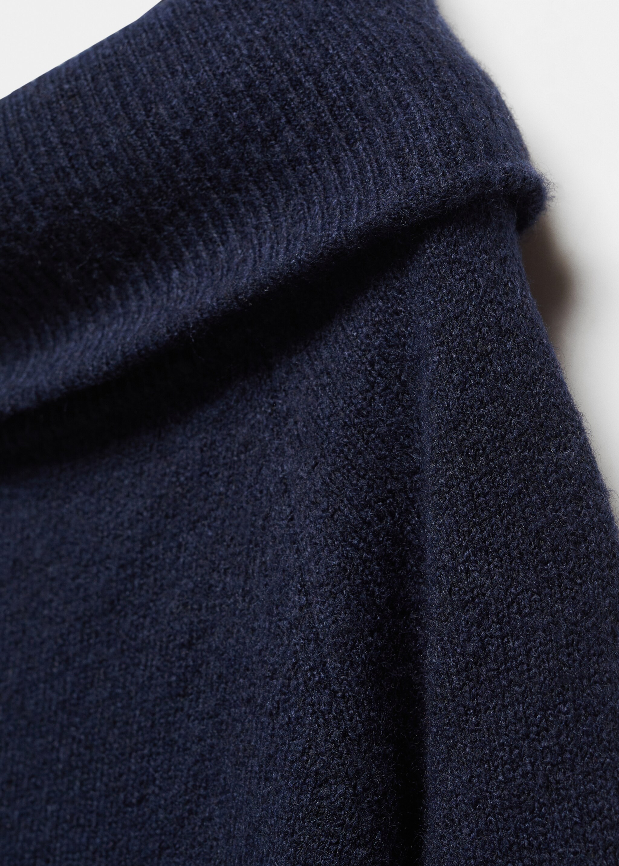 Vestido hombros descubiertos - Detalle del artículo 8, Azul marino oscuro. Ref: 67040286-00.