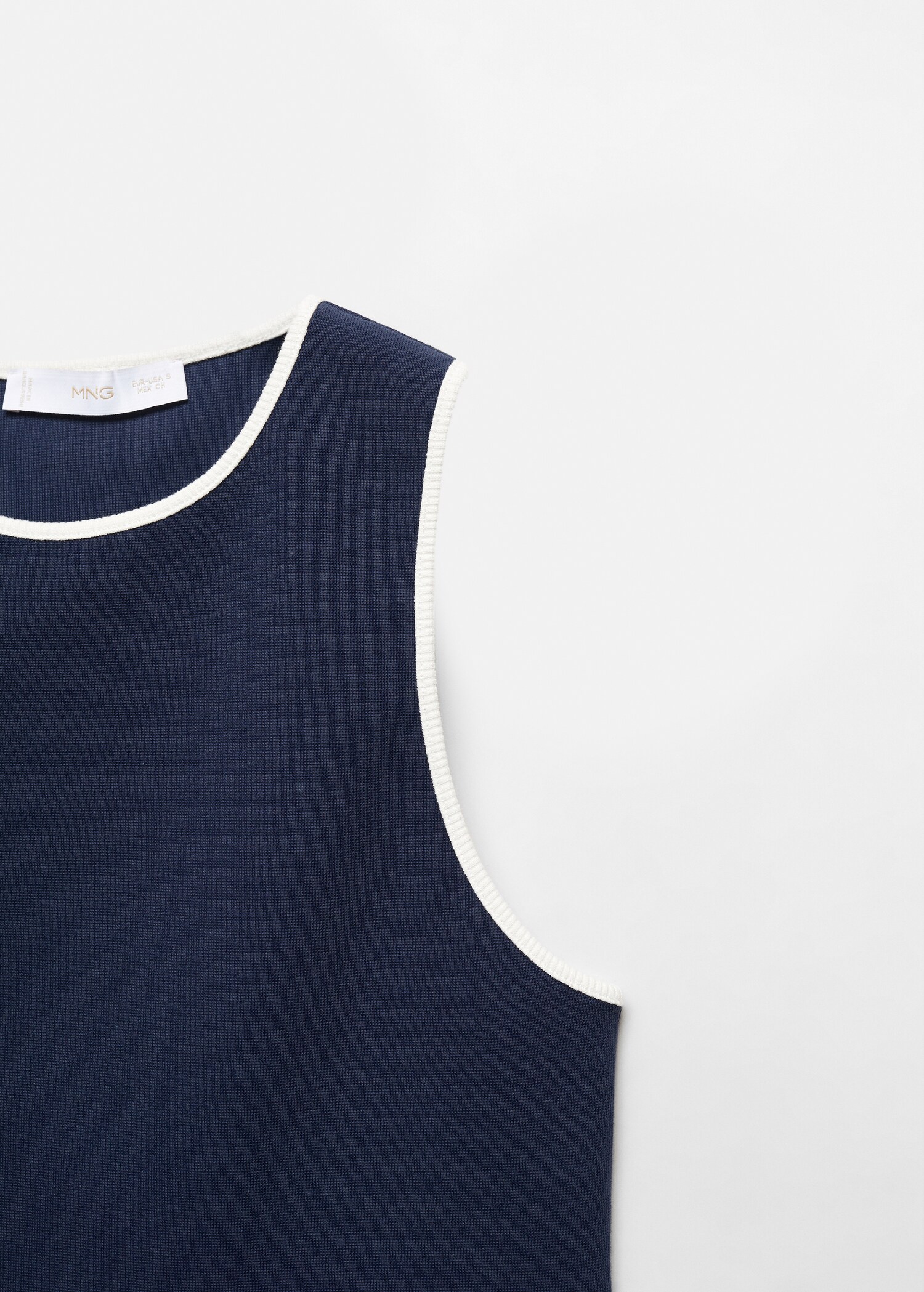 Contrast trim top - Details of the article 8