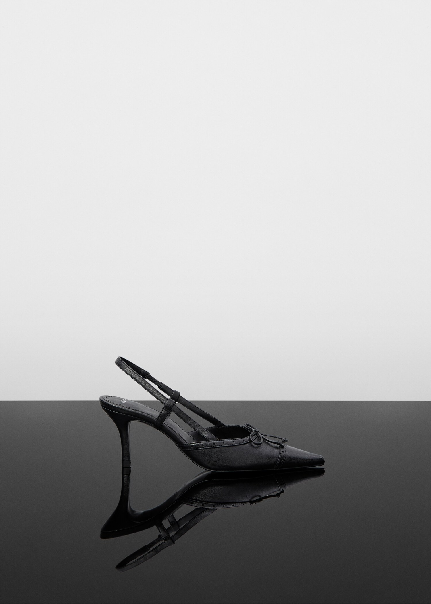 Scarpe pelle punta - Articolo senza modello