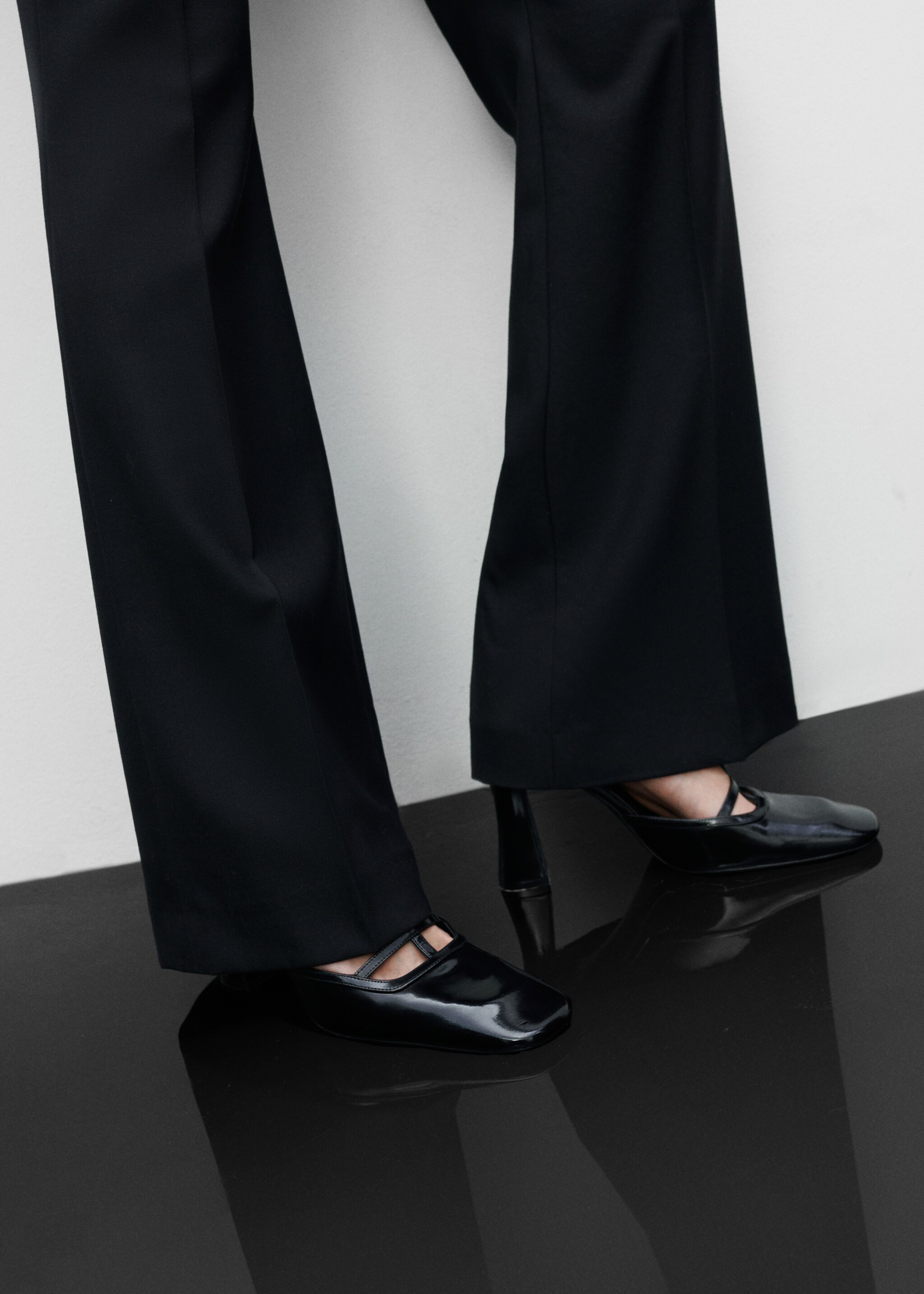 Heel leather shoes - Details of the article 9