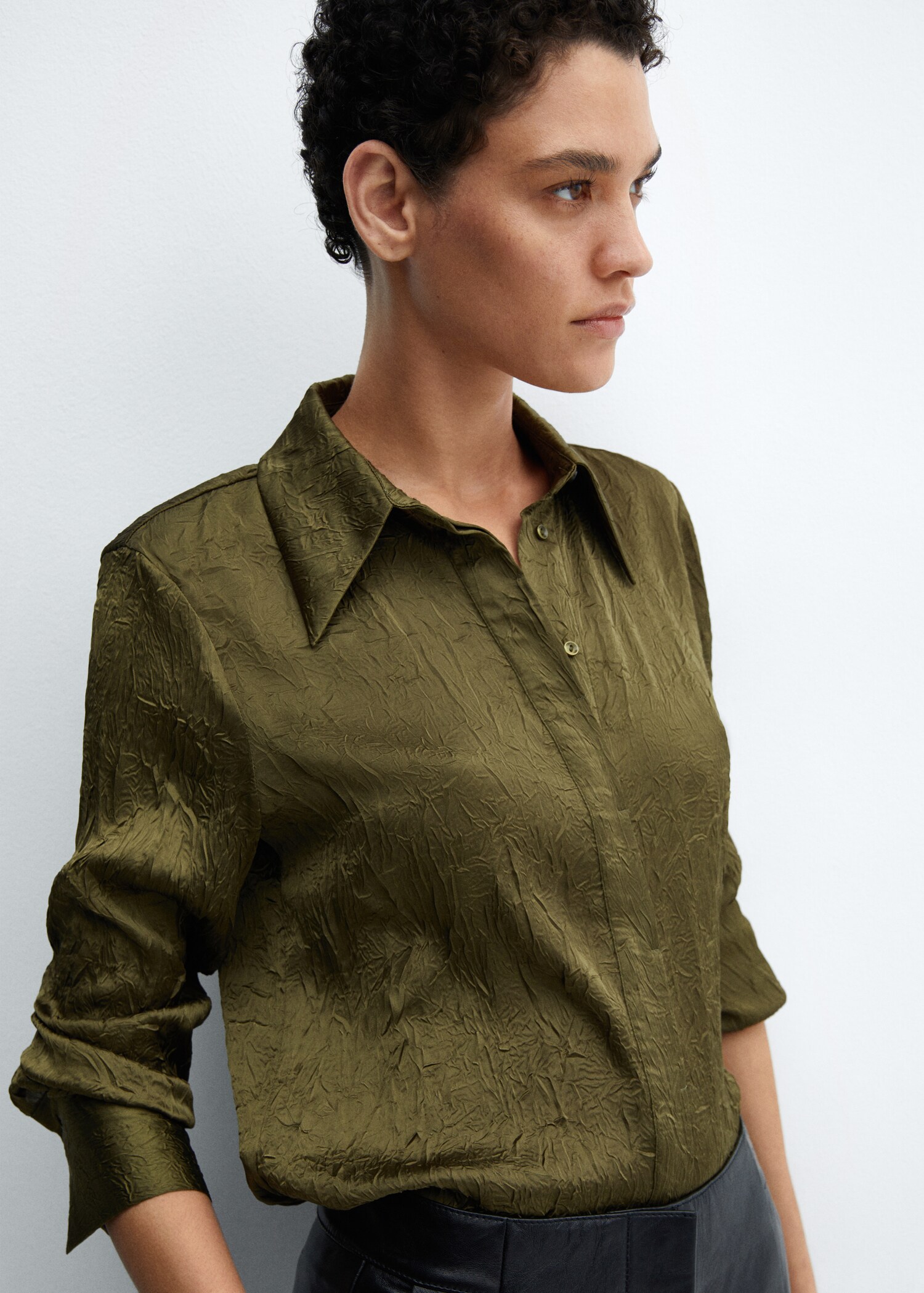 Camisa textura setinada - Detall de l'article 4