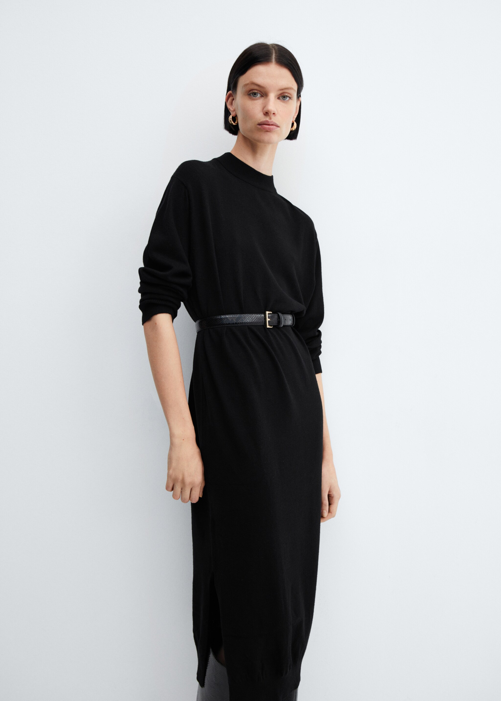 Round-neck knitted dress - Details of the article 2, Black. Ref: 67040474-00.