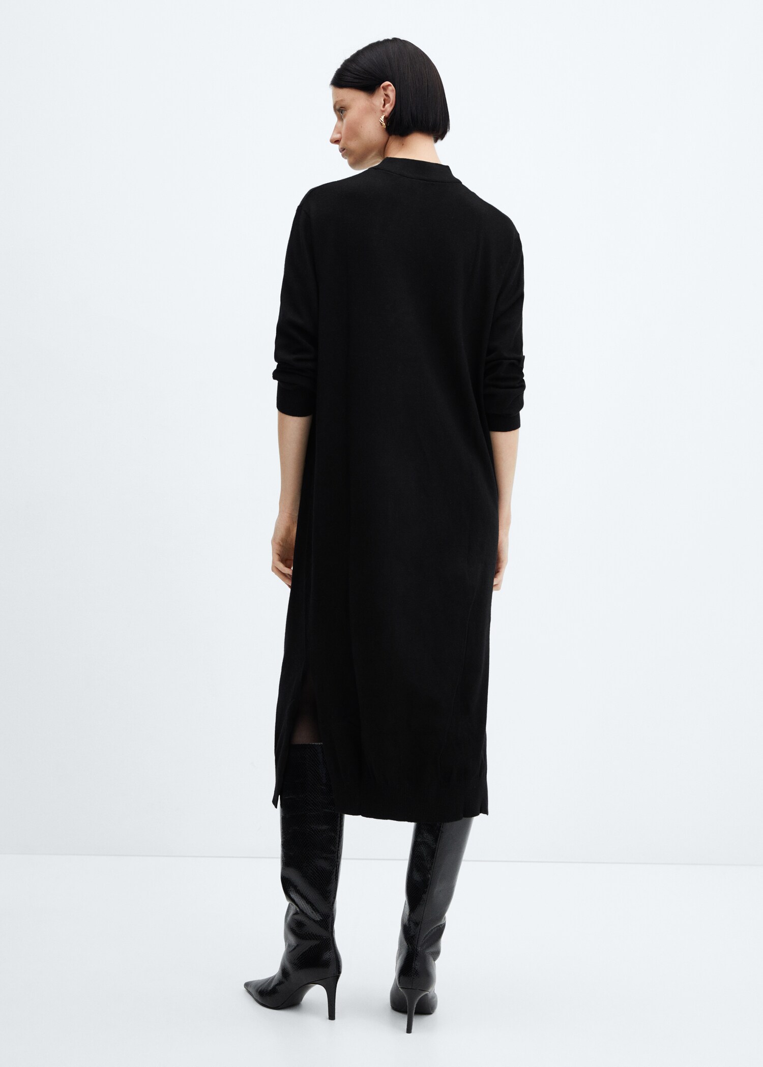 Strickkleid mit Rundhalsausschnitt - Rückseite des Artikels