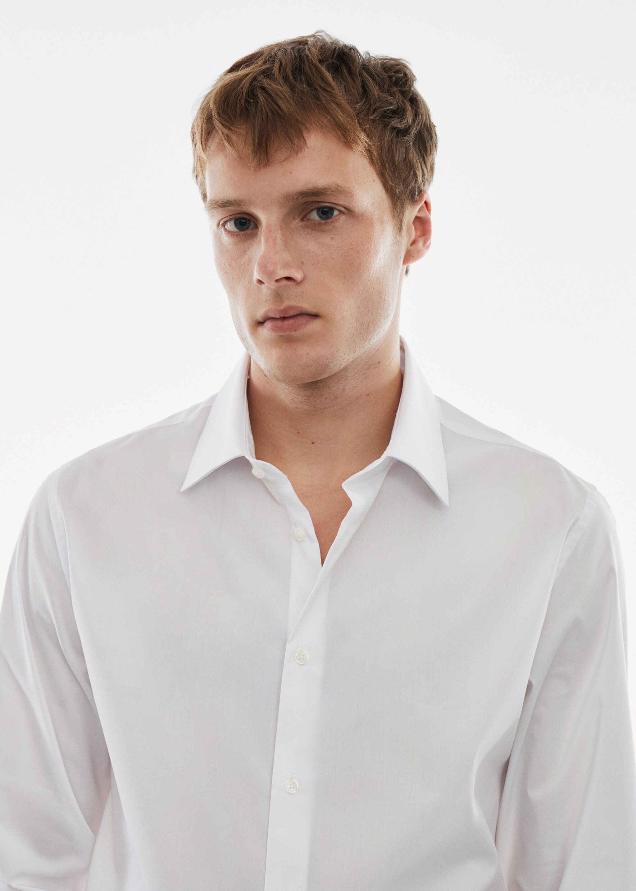 Camisa regular fit algodón stretch - Detalle del artículo 1, Blanco. Ref: 67040637-00.