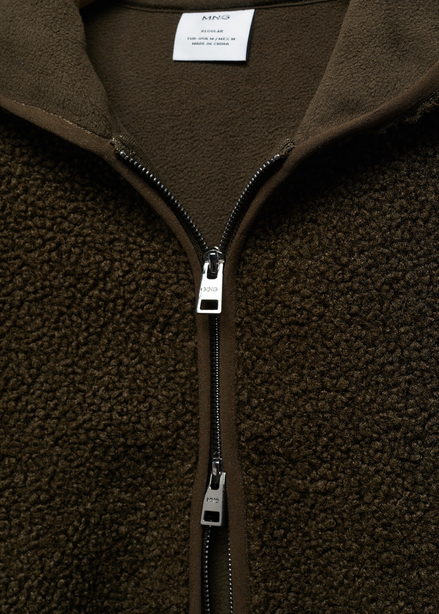 Bouclé-Sweatshirt mit Reißverschluss - Detail des Artikels 8
