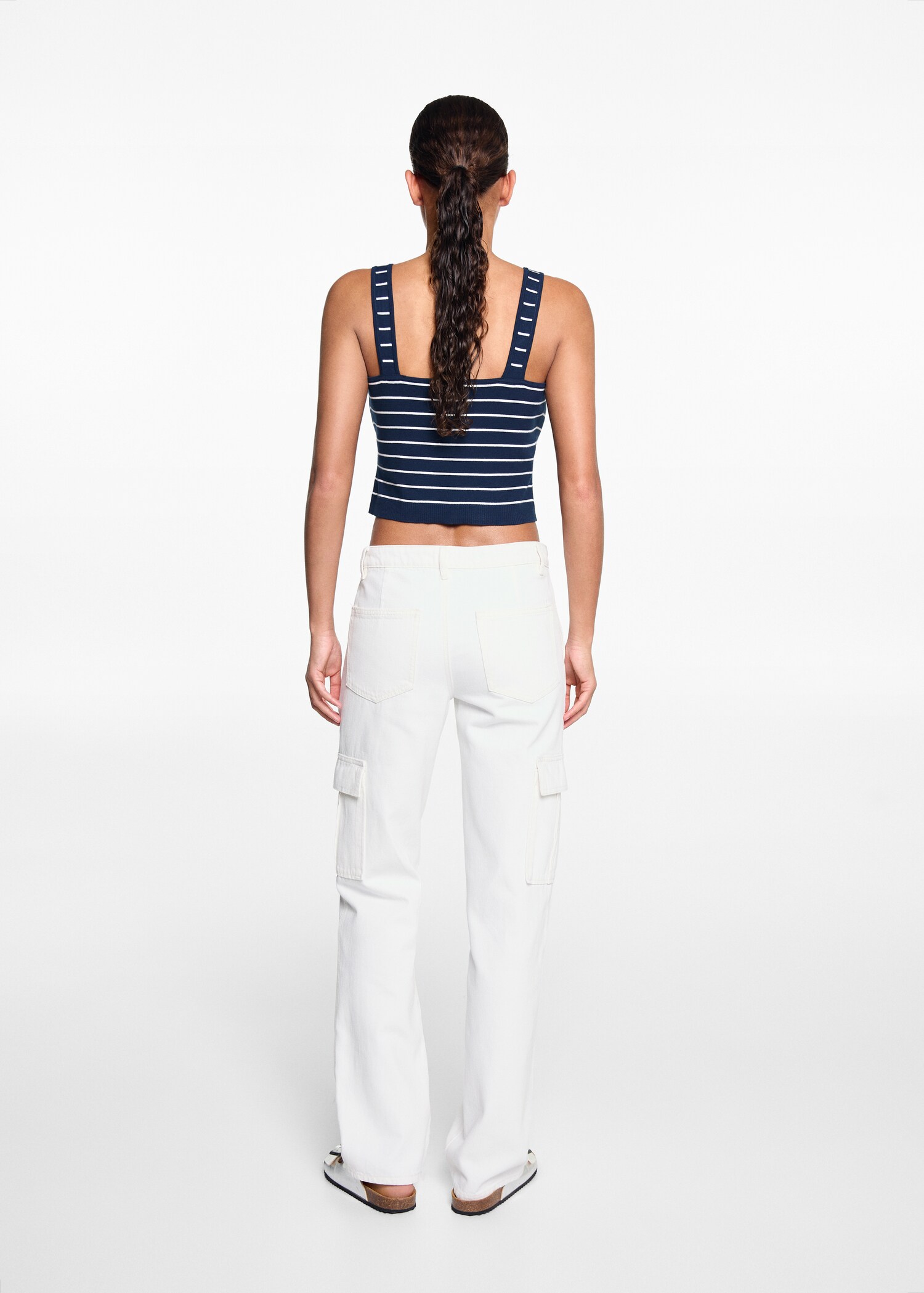 Straight-fit cargo jeans - Reverse of the article