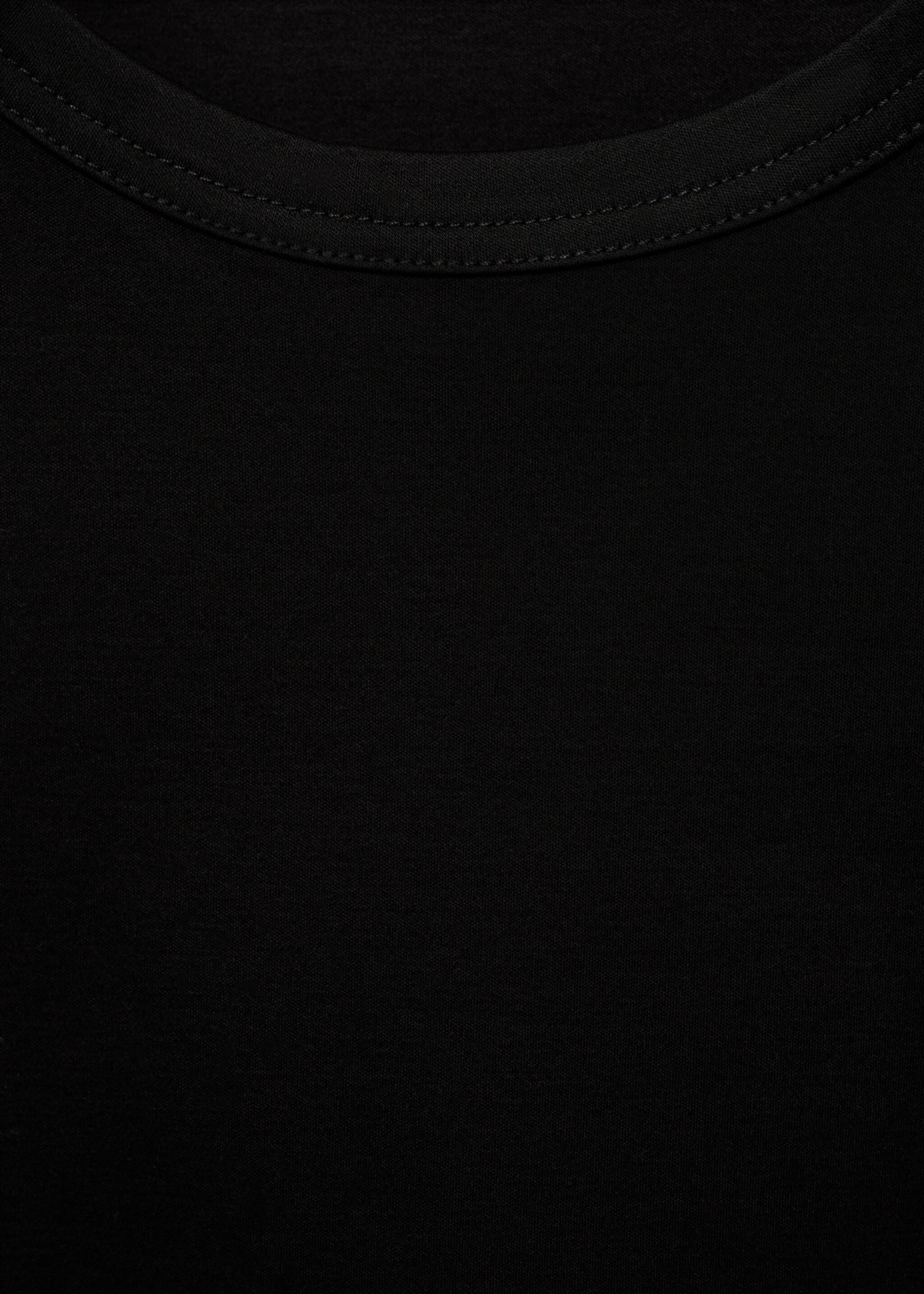 T-shirt basique en coton - Détail de l'article 8