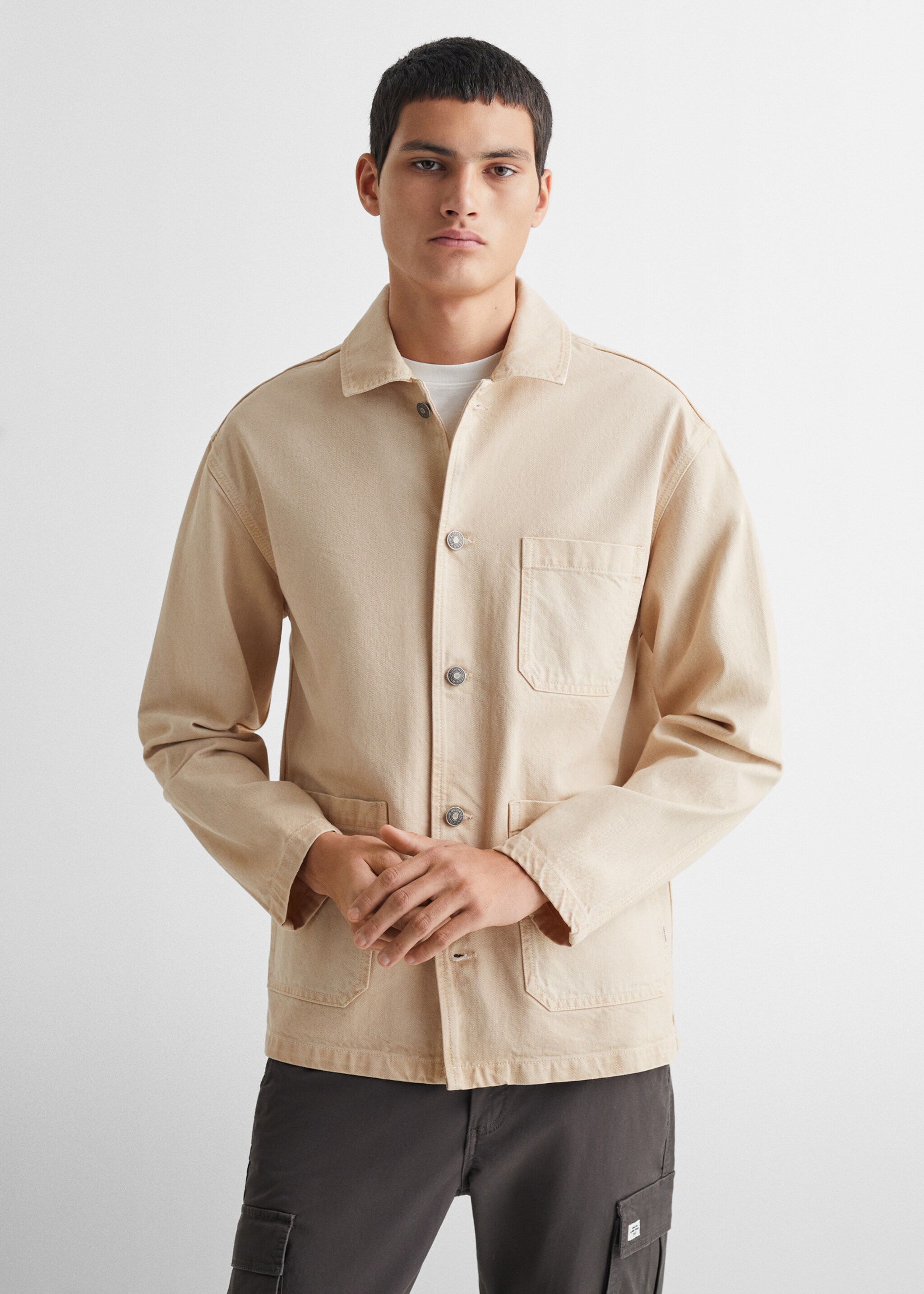 Chest-pocket overshirt - Medium plane, Beige. Ref: 67040676-00.