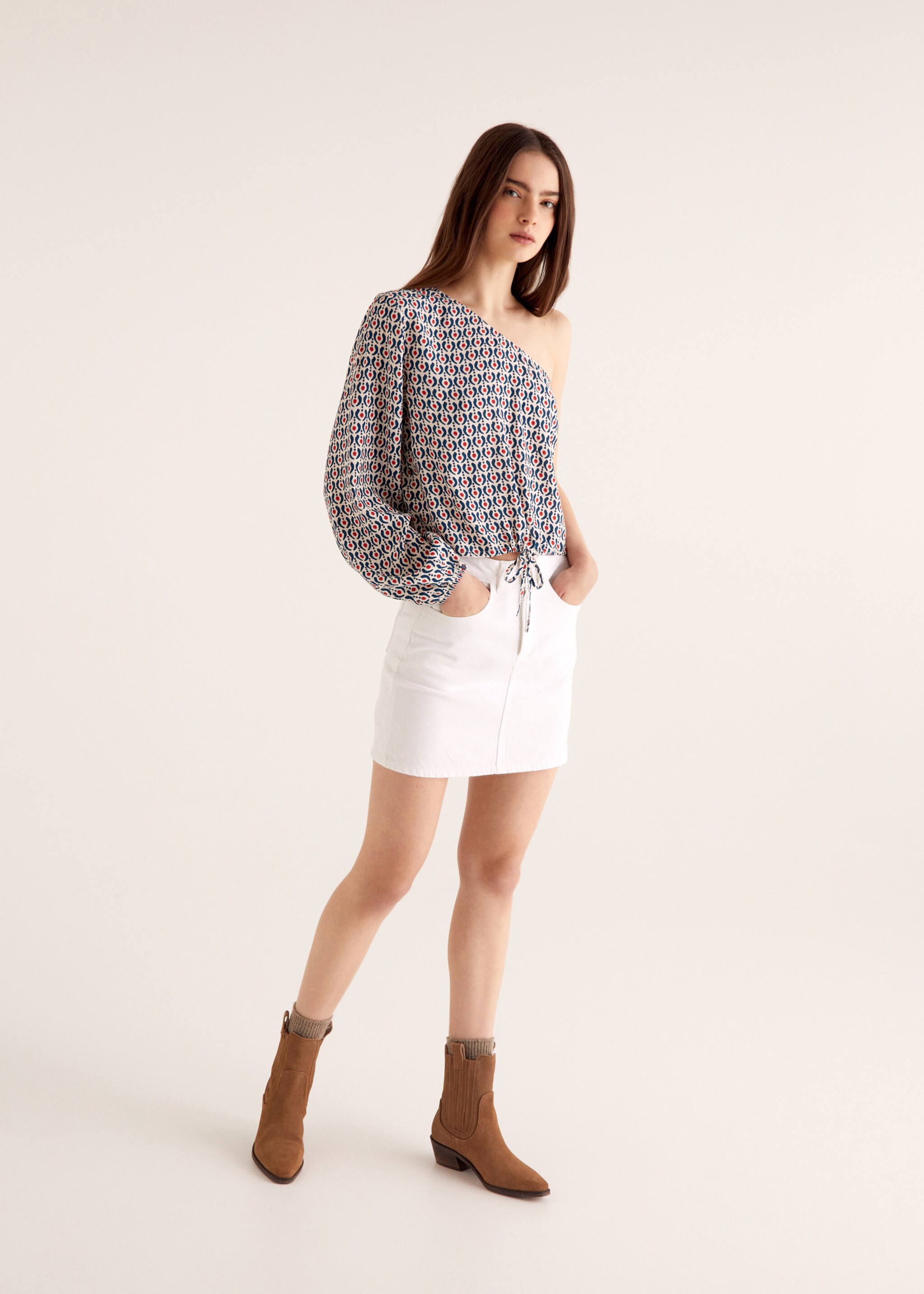 Leather cowboy ankle boots - Details of the article 5, Medium Brown. Ref: 67040677-00.