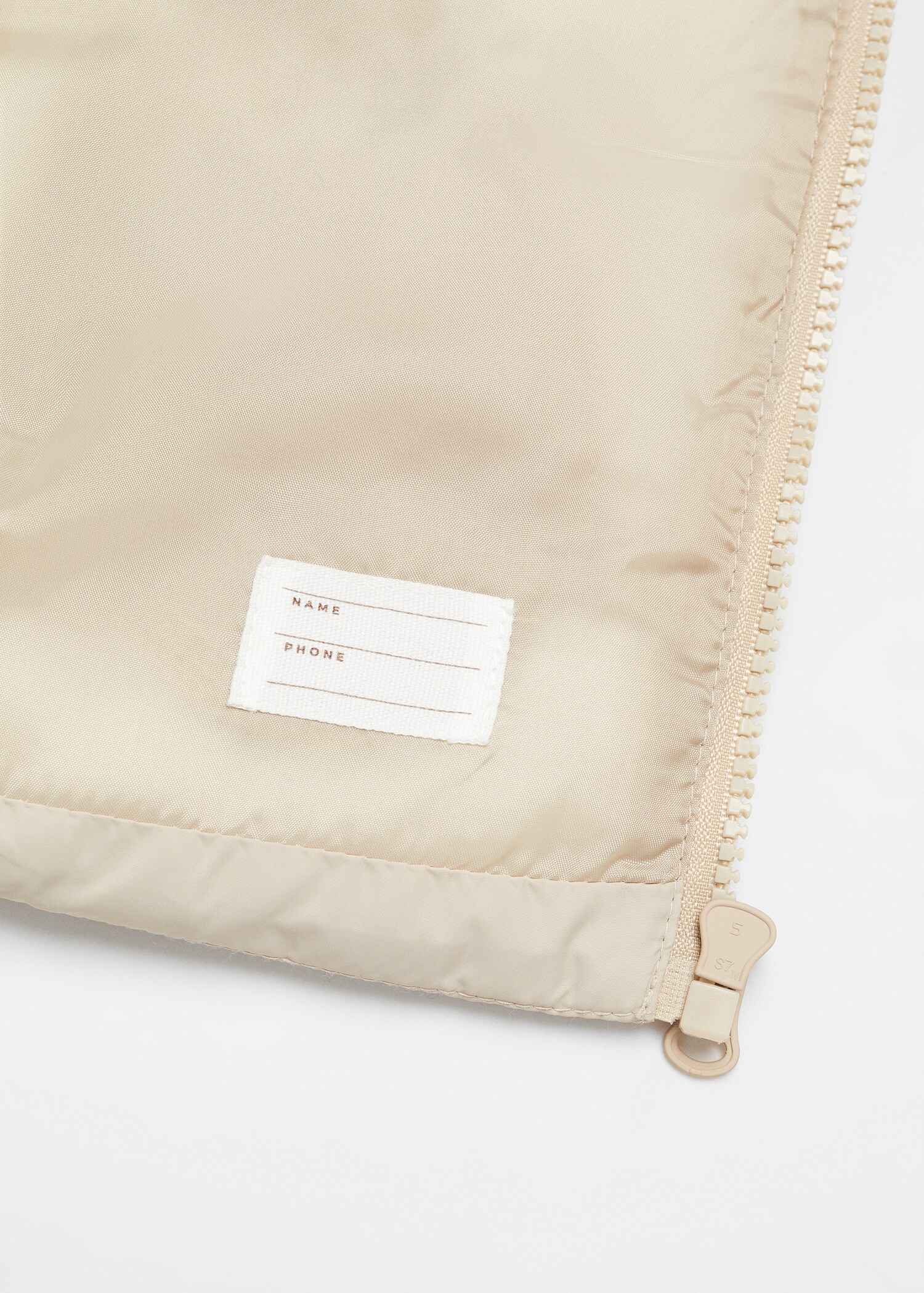 Quilted gilet - Details of the article 8