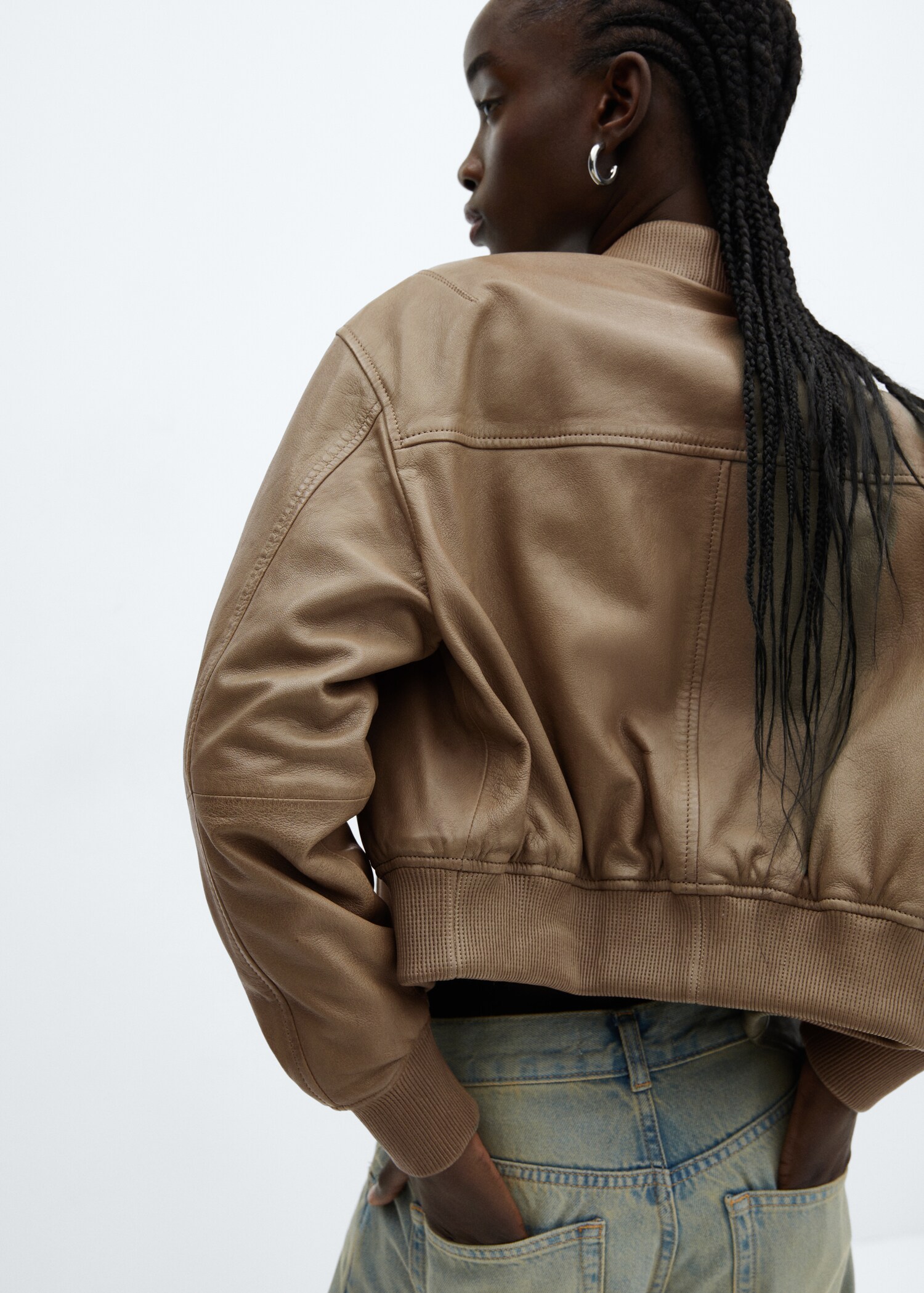 Leather bomber jacket - Details of the article 6