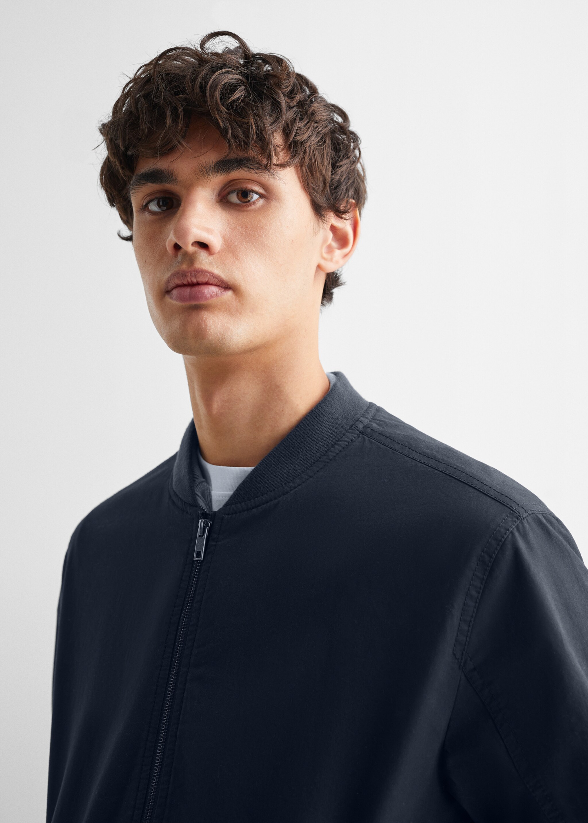 Cotton bomber jacket - Details of the article 1, Blue. Ref: 67042919-00.