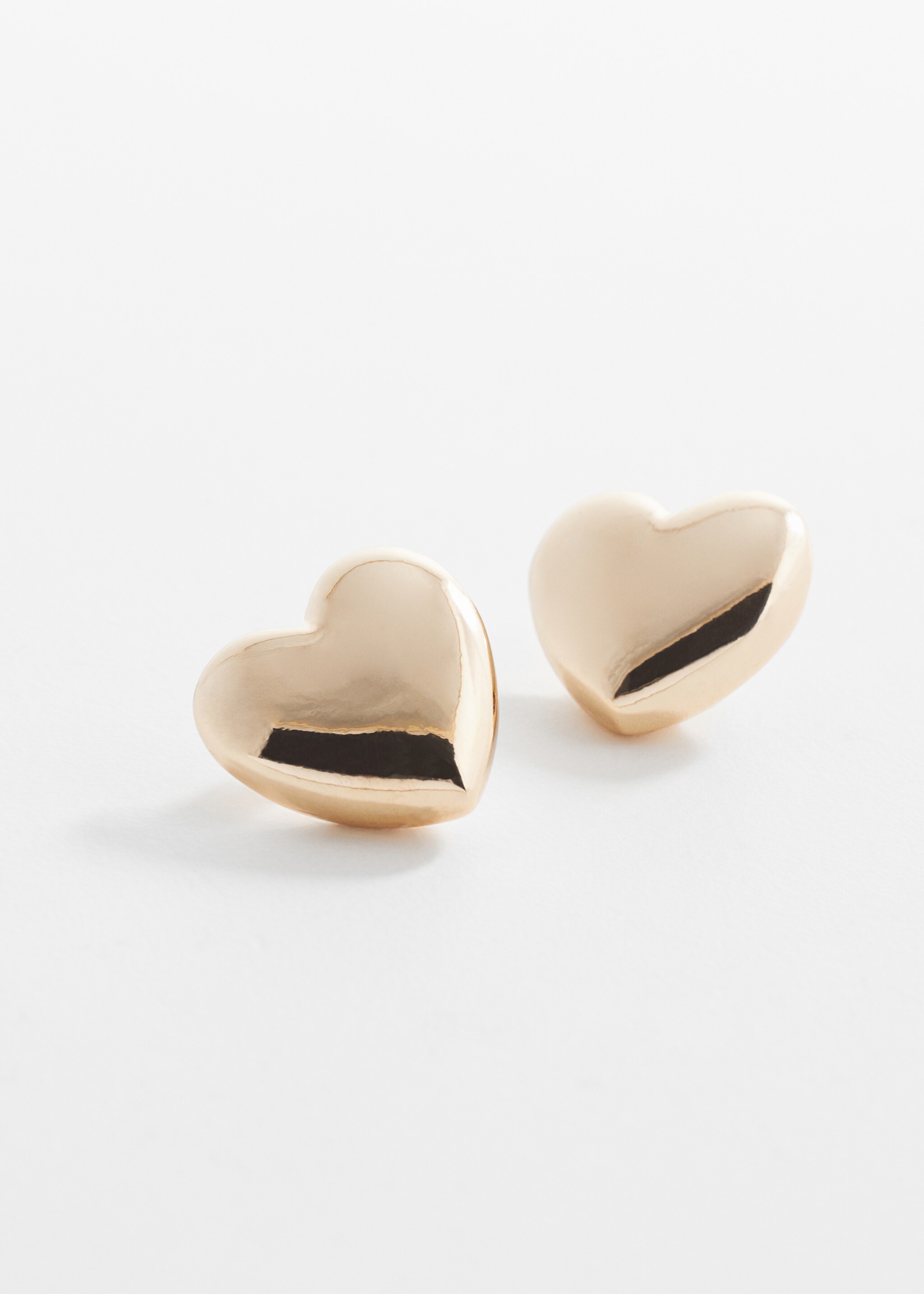 Heart-shape earrings - Medium plane, Gold. Ref: 67043268-00.