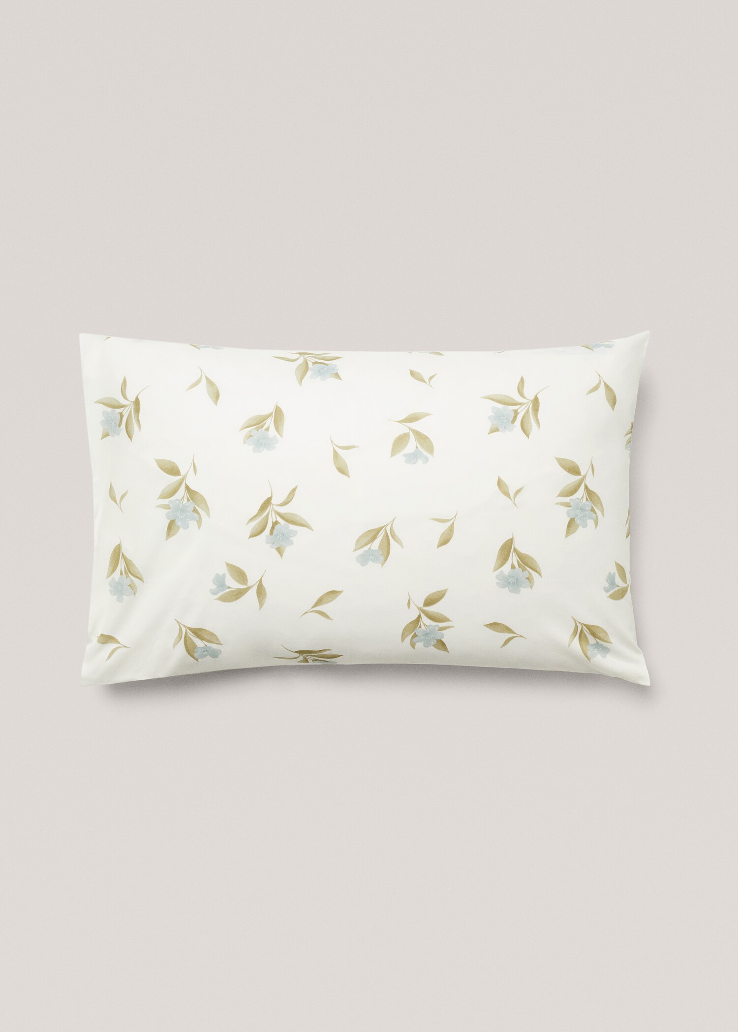 Cotton pillowcase with flowers 50x75cm - Article without model