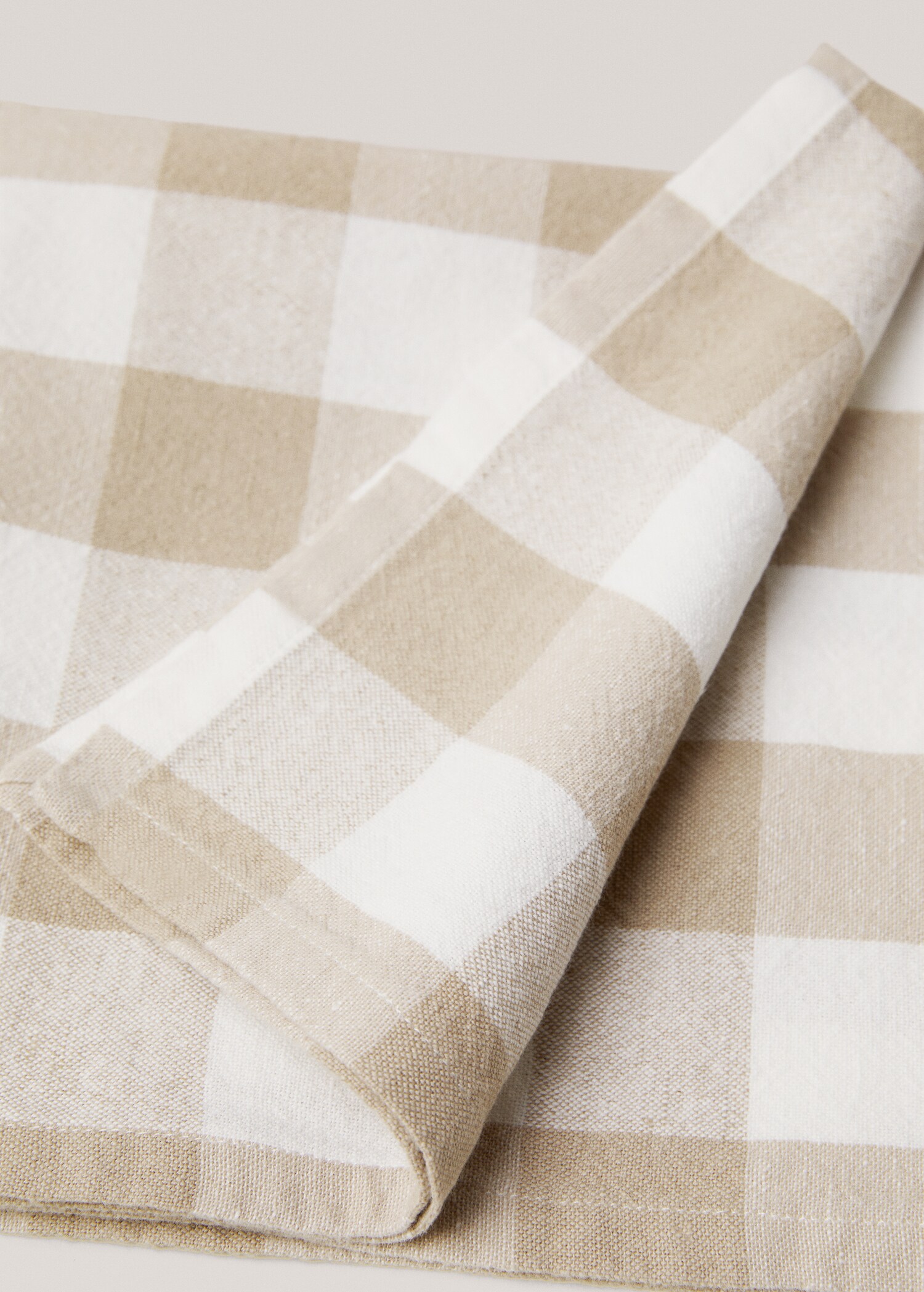 Cotton and linen check napkin - Details of the article 1