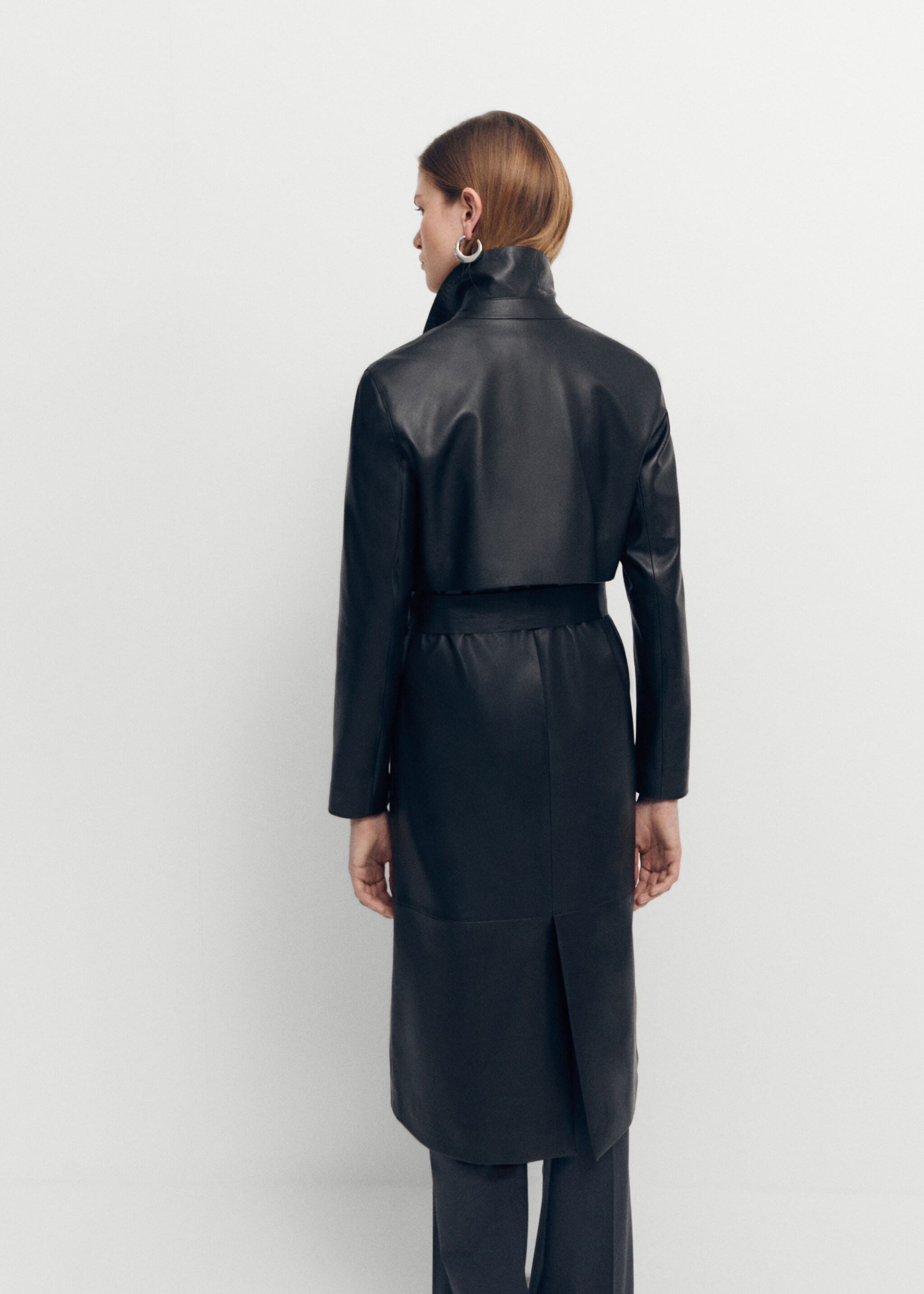 100% leather trench coat - Reverse of the article, Black. Ref: 67044040-00.