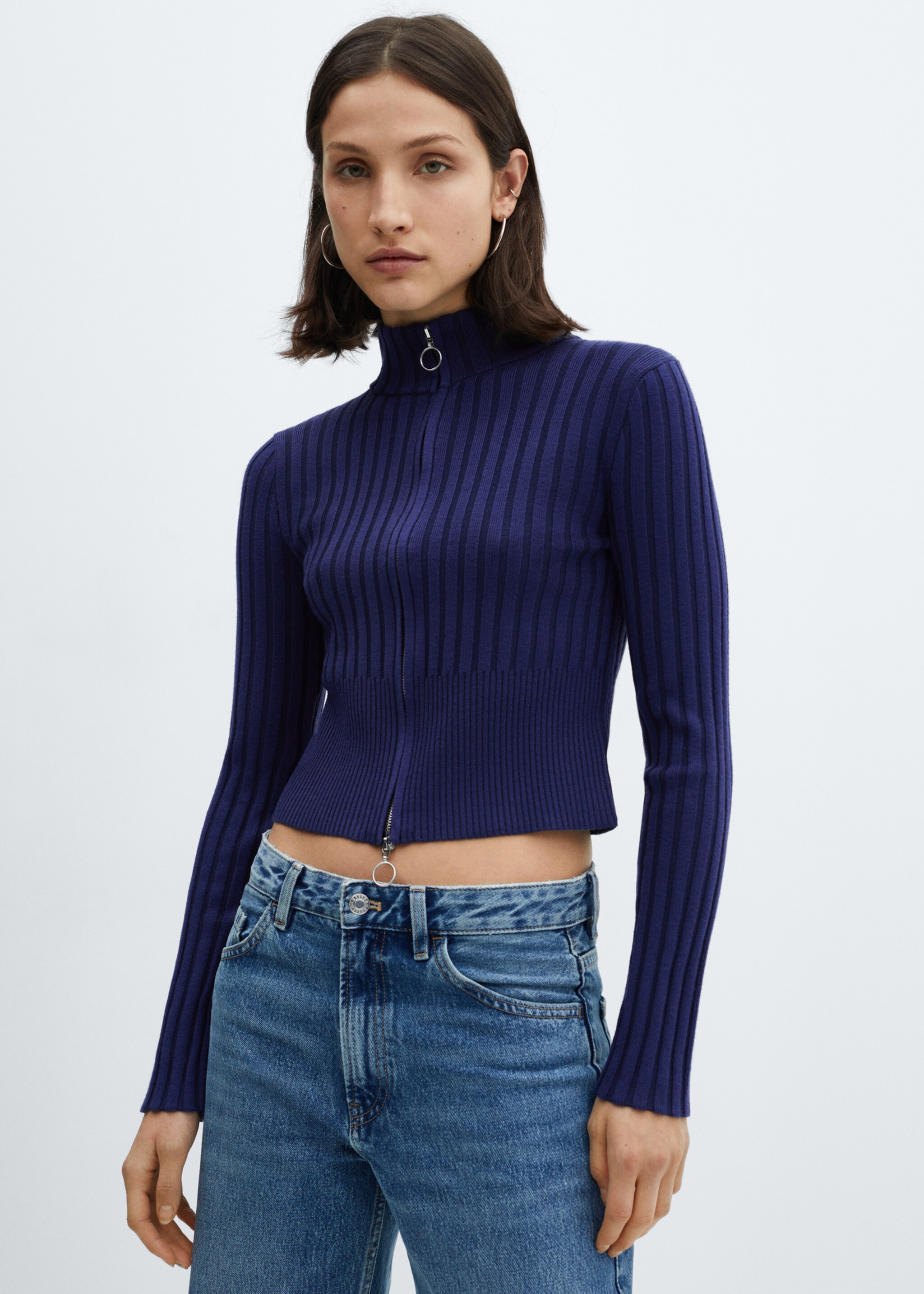Crop-Cardigan mit Reißverschluss - Mittlere Ansicht