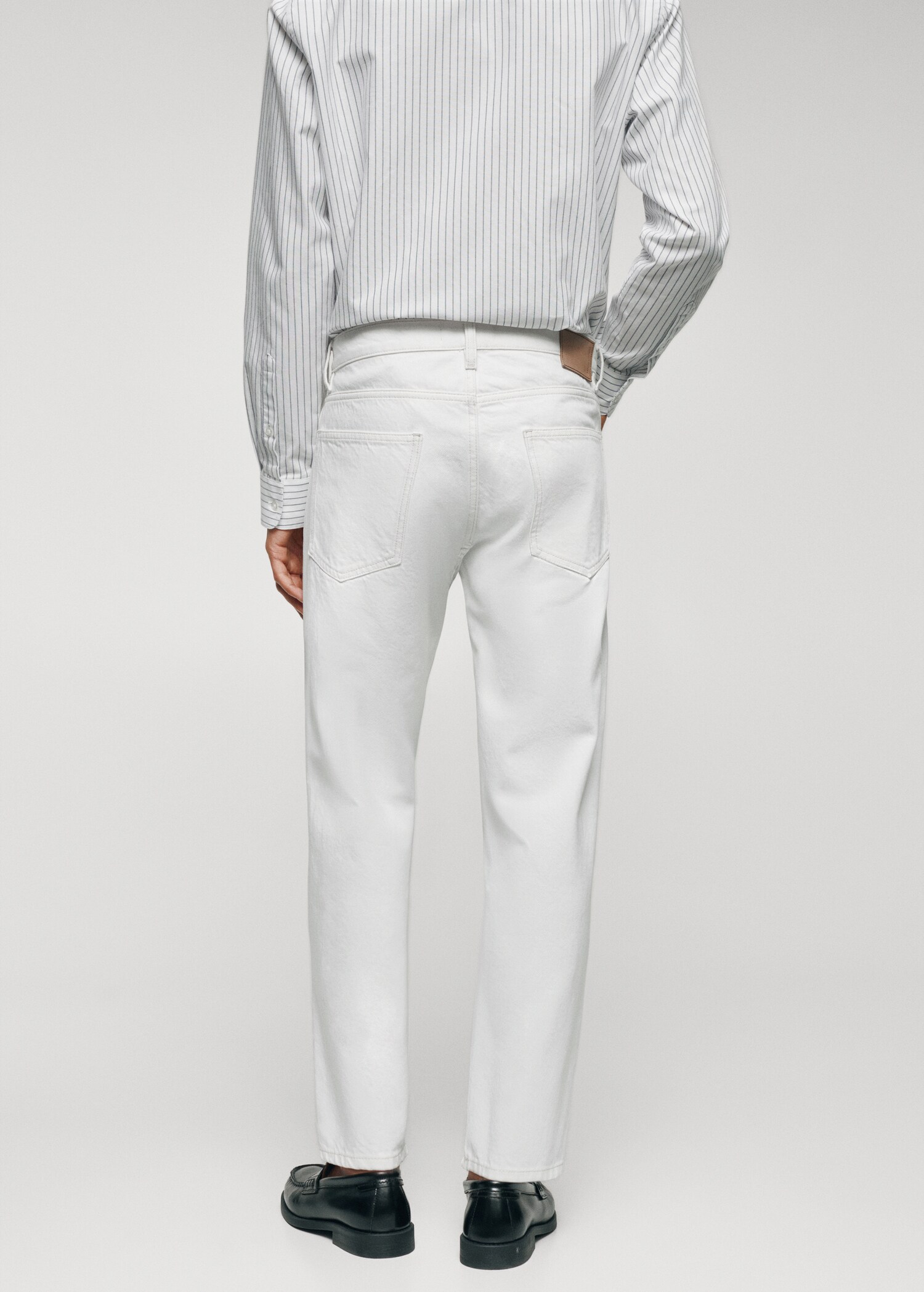 Tapered-fit jeans - Reverse of the article