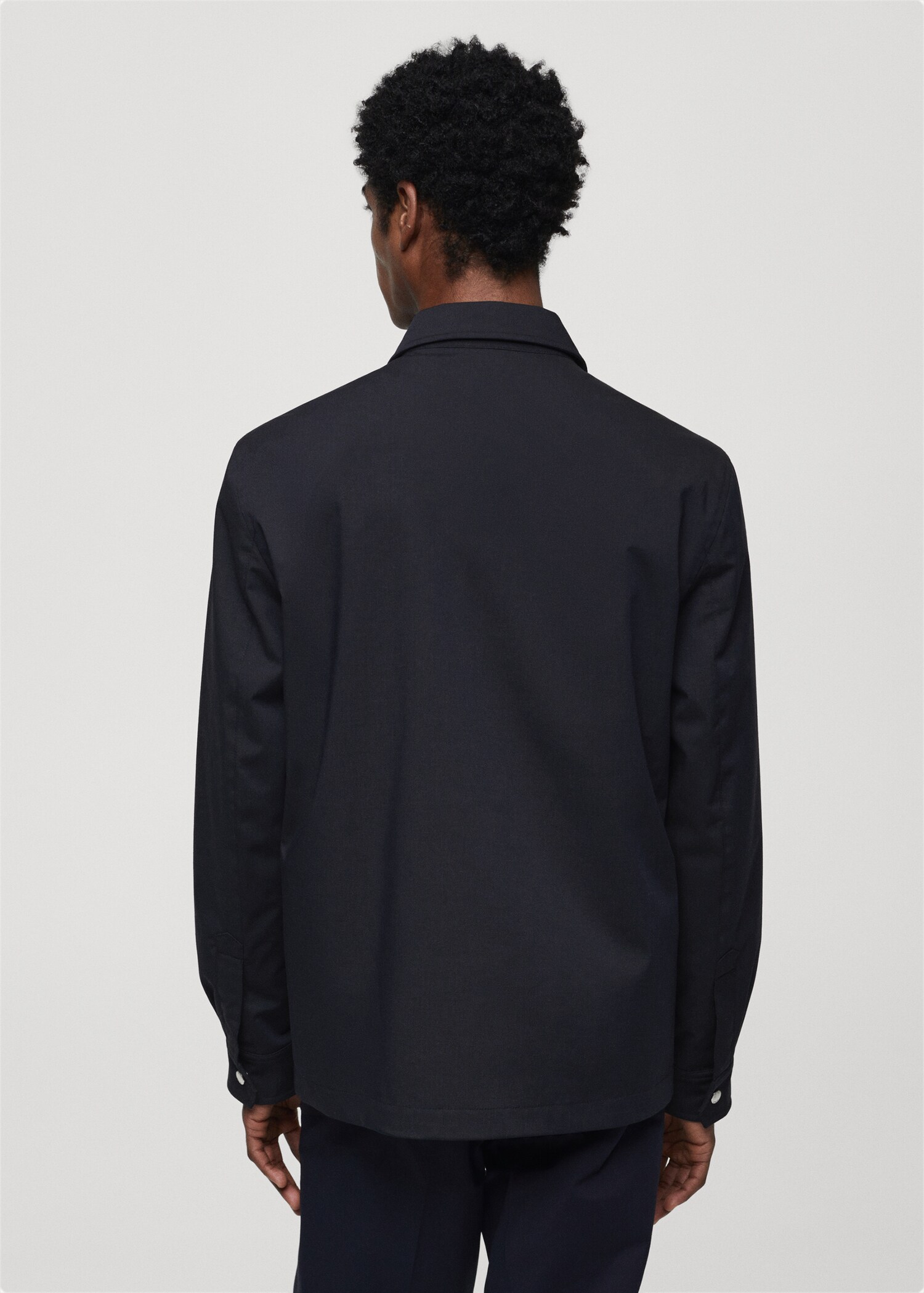 Water-repellent overshirt with pockets - Reverse of the article