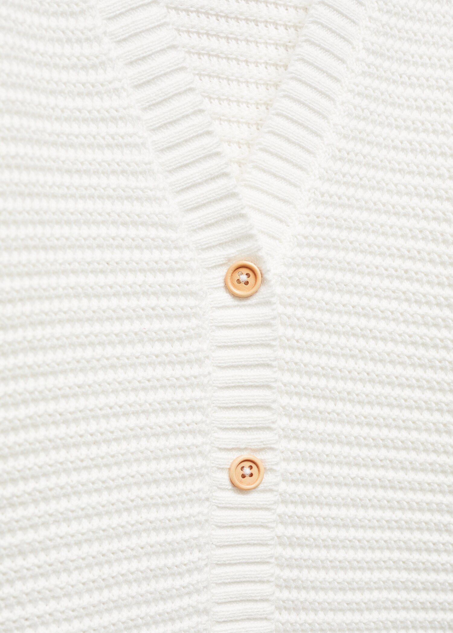 Strickjacke mit Knöpfen - Detail des Artikels 8
