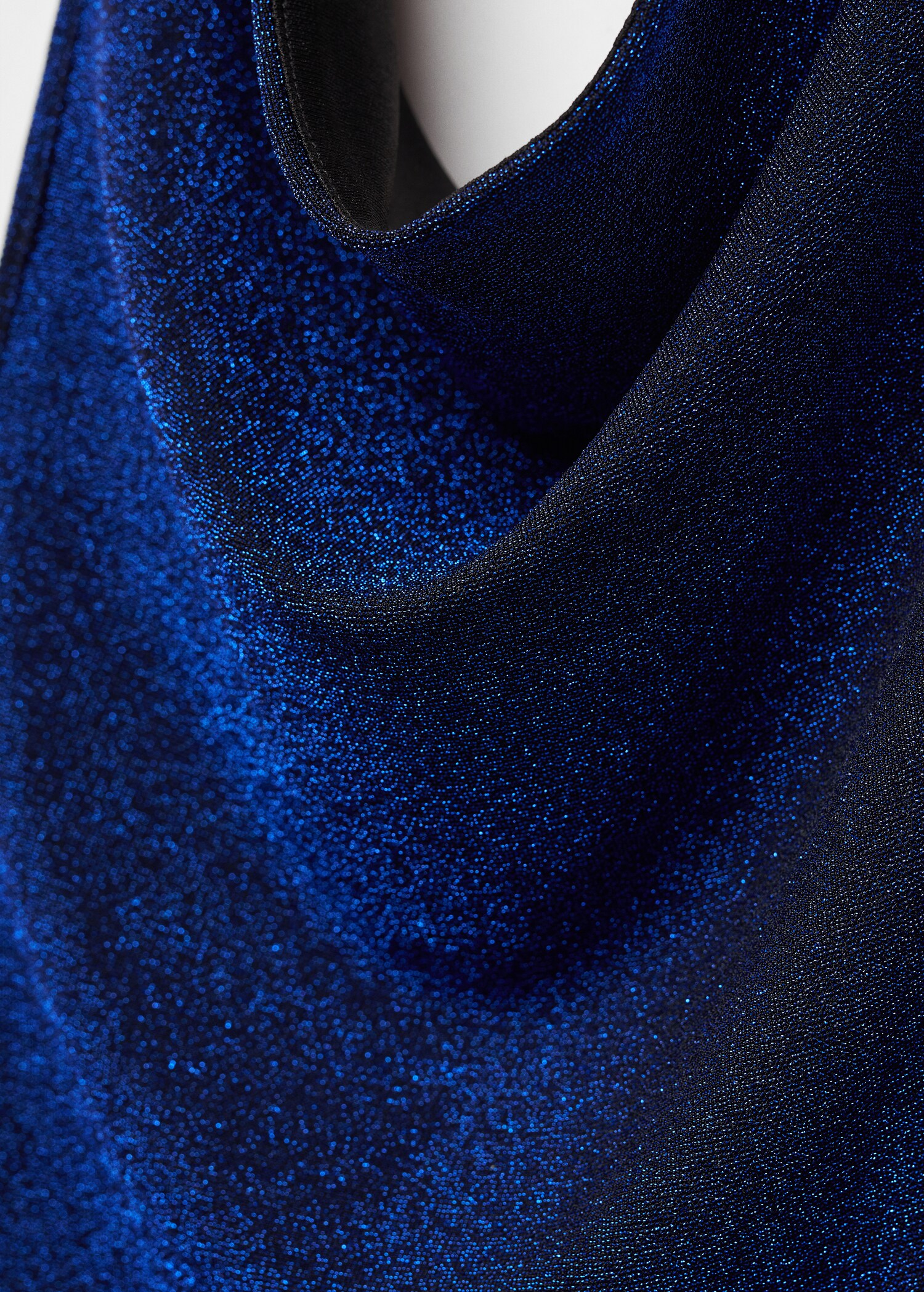 Metallic halter top - Details of the article 8