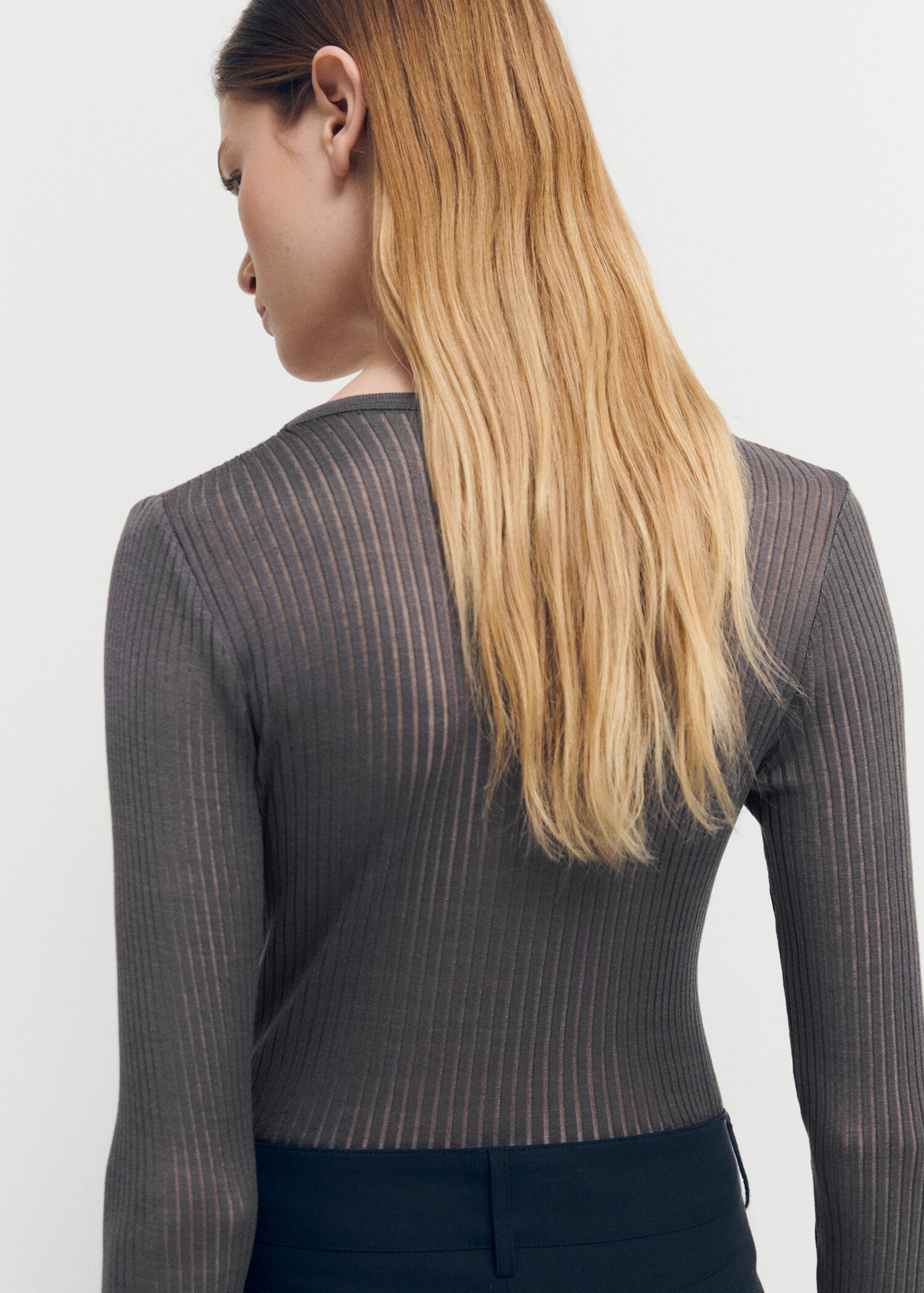 Long sleeve silk t-shirt - Reverse of the article