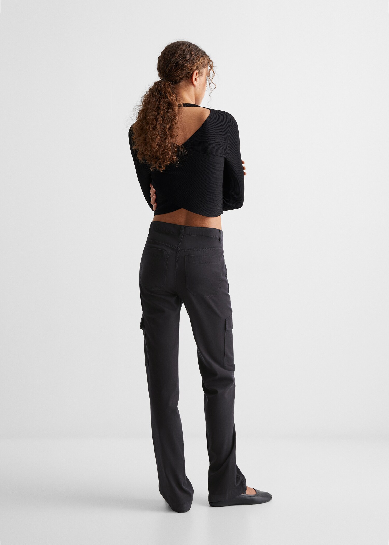 Straight-fit cargo jeans - Reverse of the article
