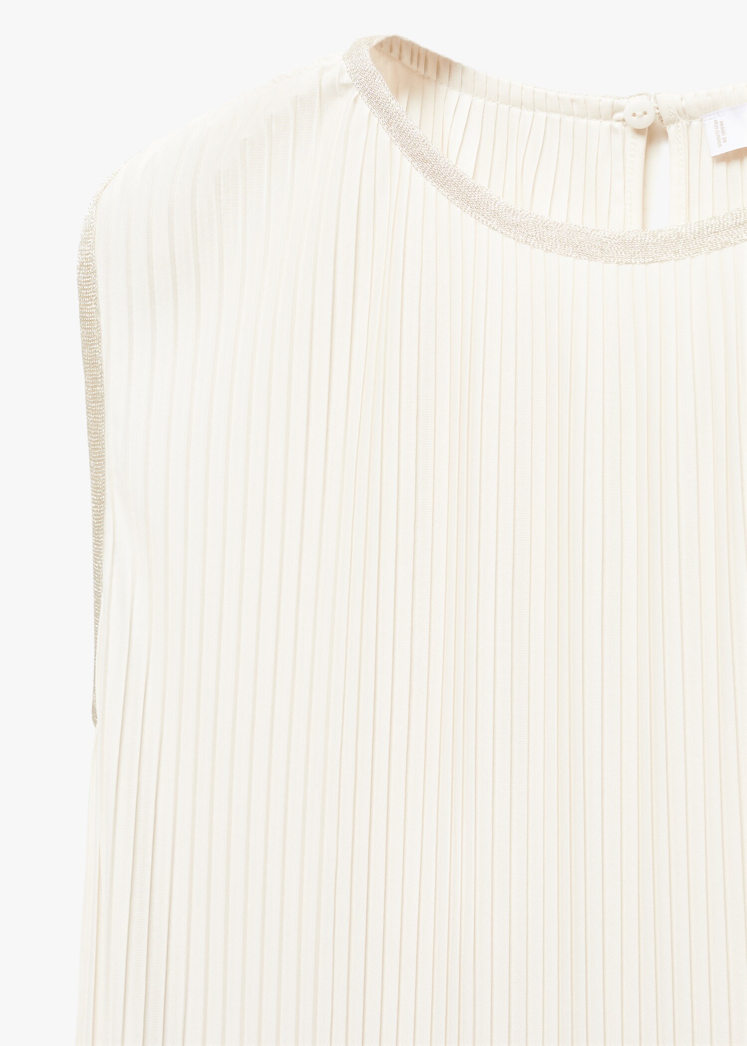 Sleeveless pleated top - Details of the article 8