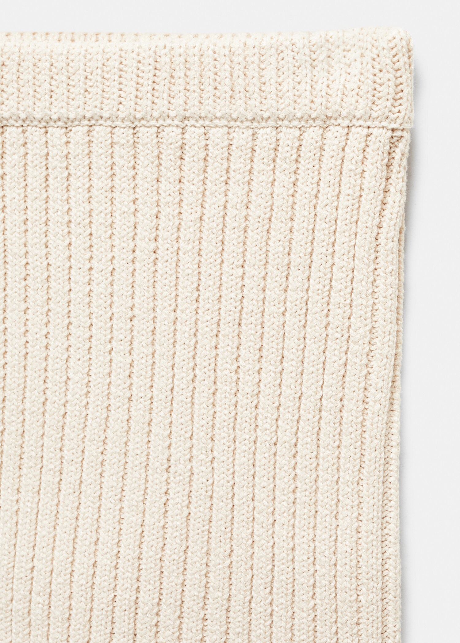 Short knitted skirt - Details of the article 8