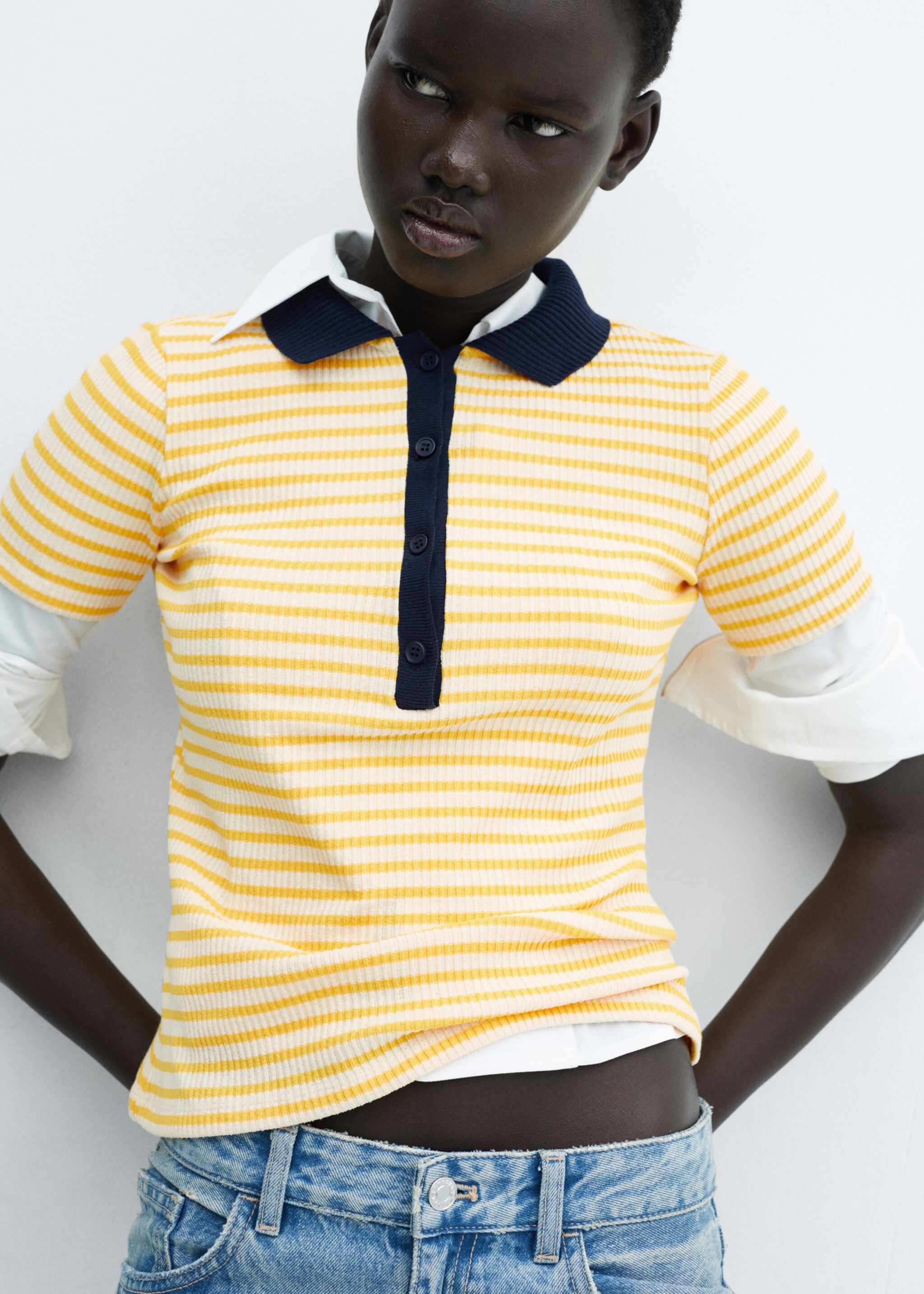 Short-sleeved striped polo shirt - Details of the article 1, Pastel Yellow. Ref: 67045757-00.