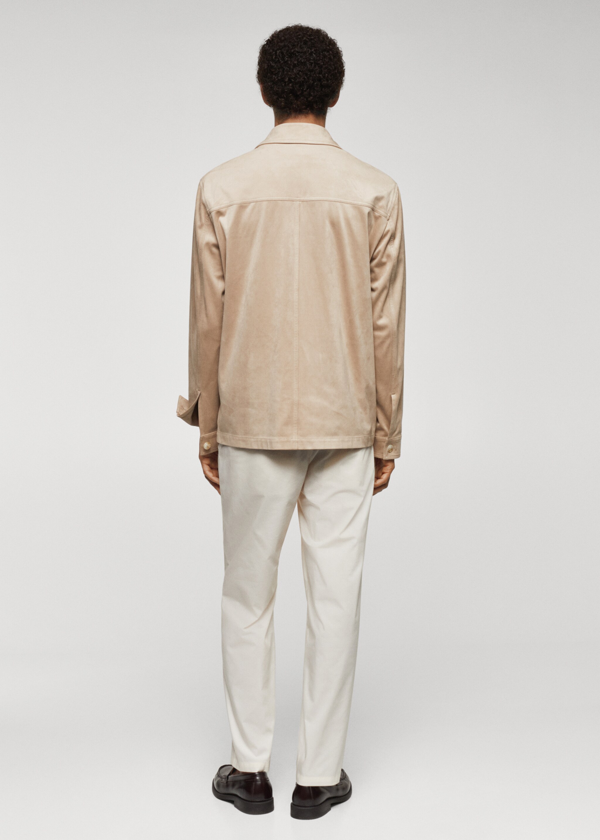 Overshirt mit Wildleder-Effekt und Taschen - Rückseite des Artikels