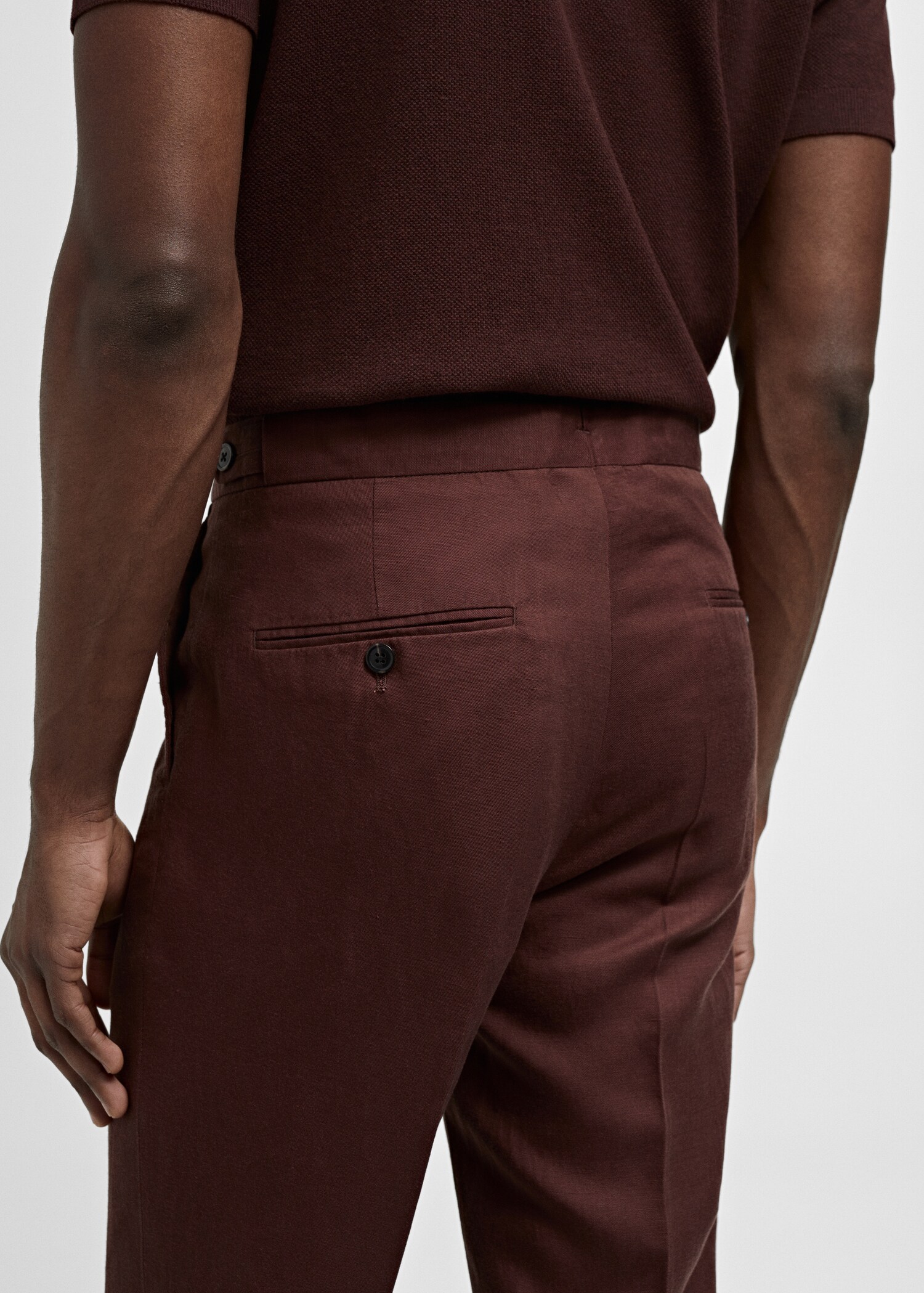 Slim-fit pleated linen trousers - Details of the article 4