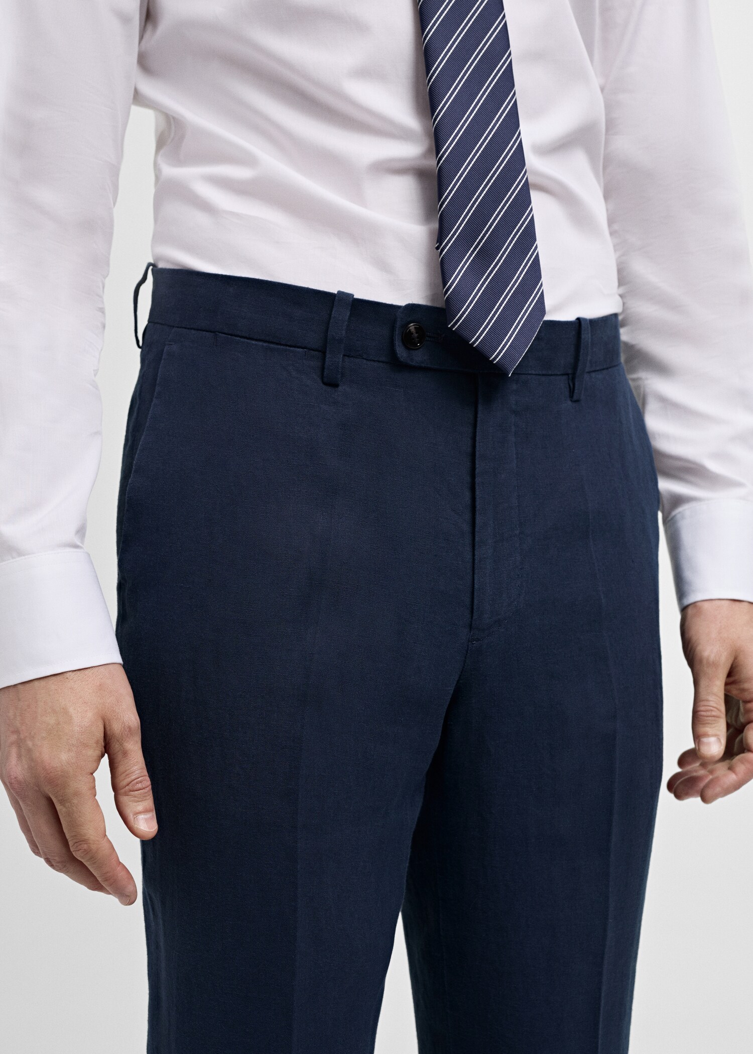 100% linen slim-fit suit trousers - Details of the article 1